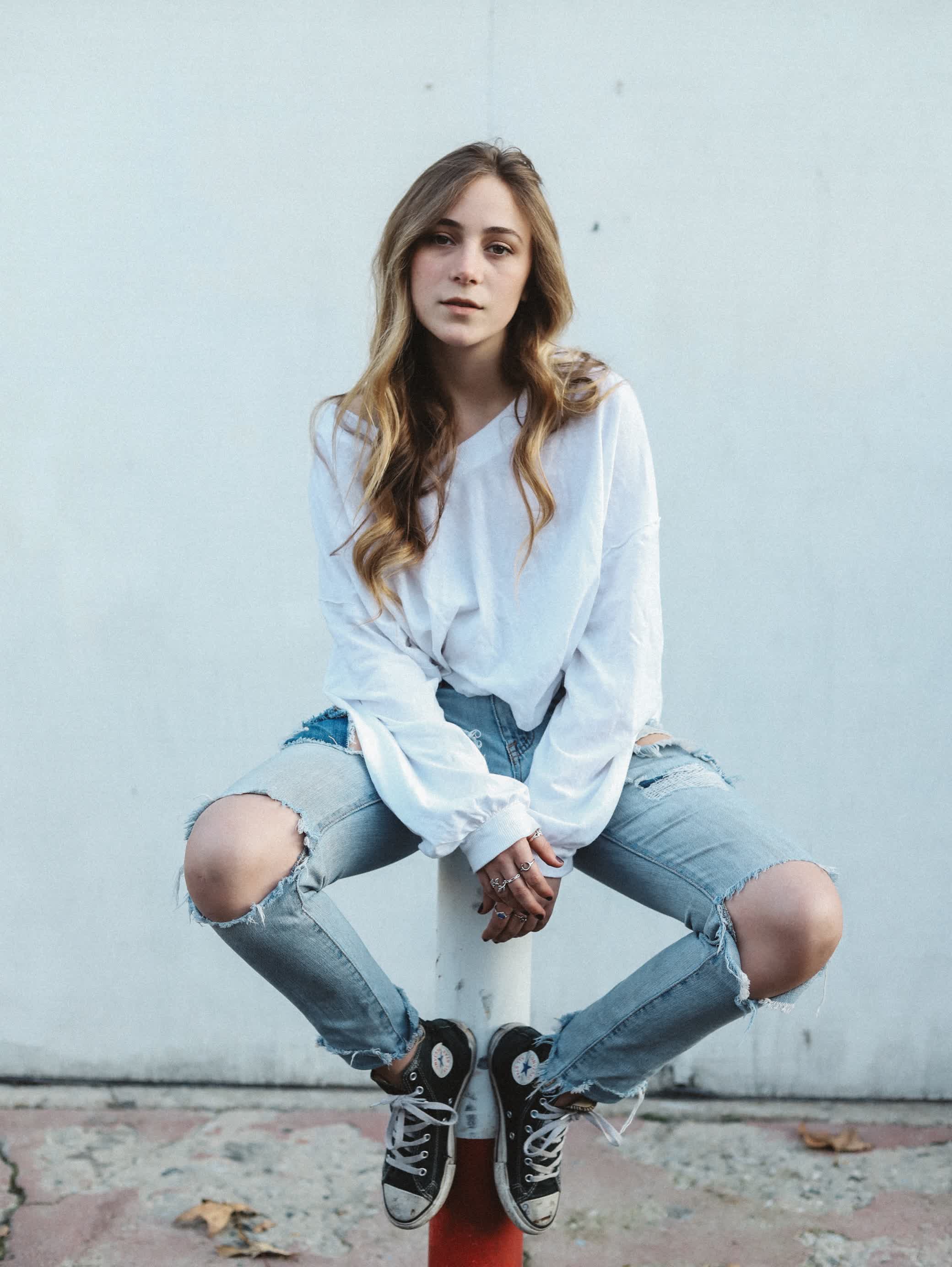 actor Sophia Bernard large photo