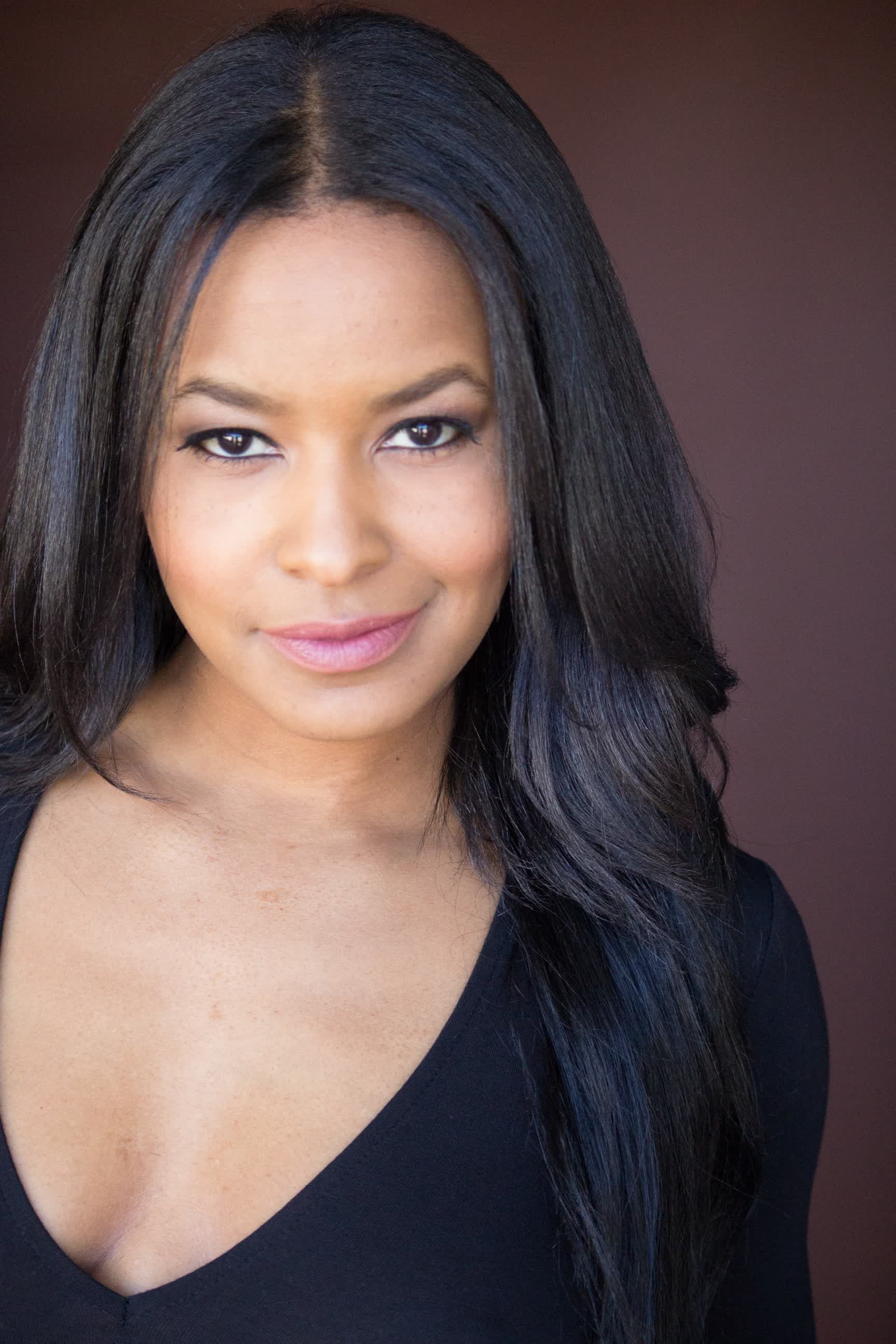 actor Nisa Ward large photo