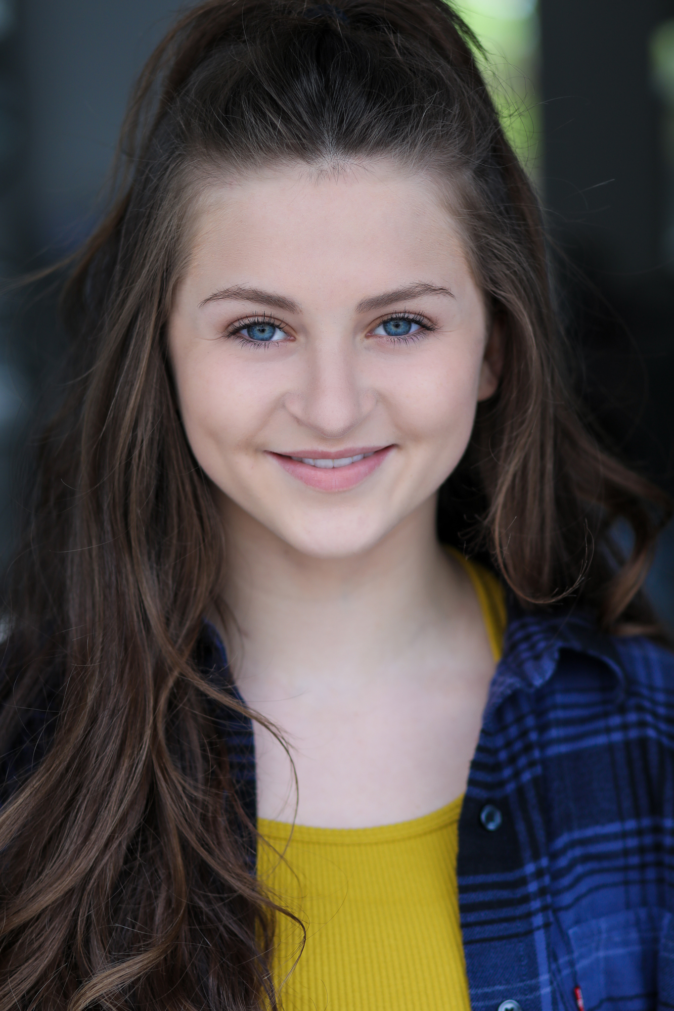 actor Caylee Blosenski large photo