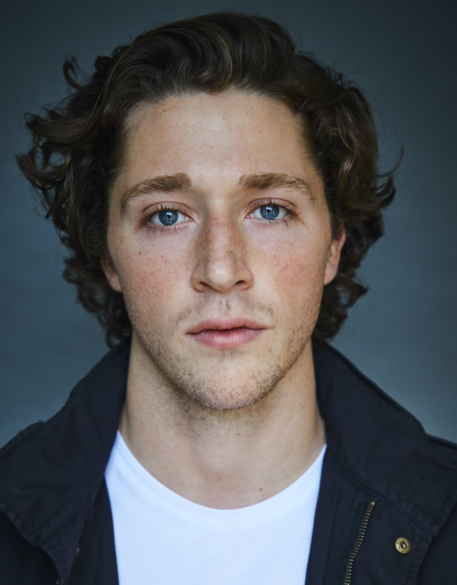 actor Avery Bagenstos large photo