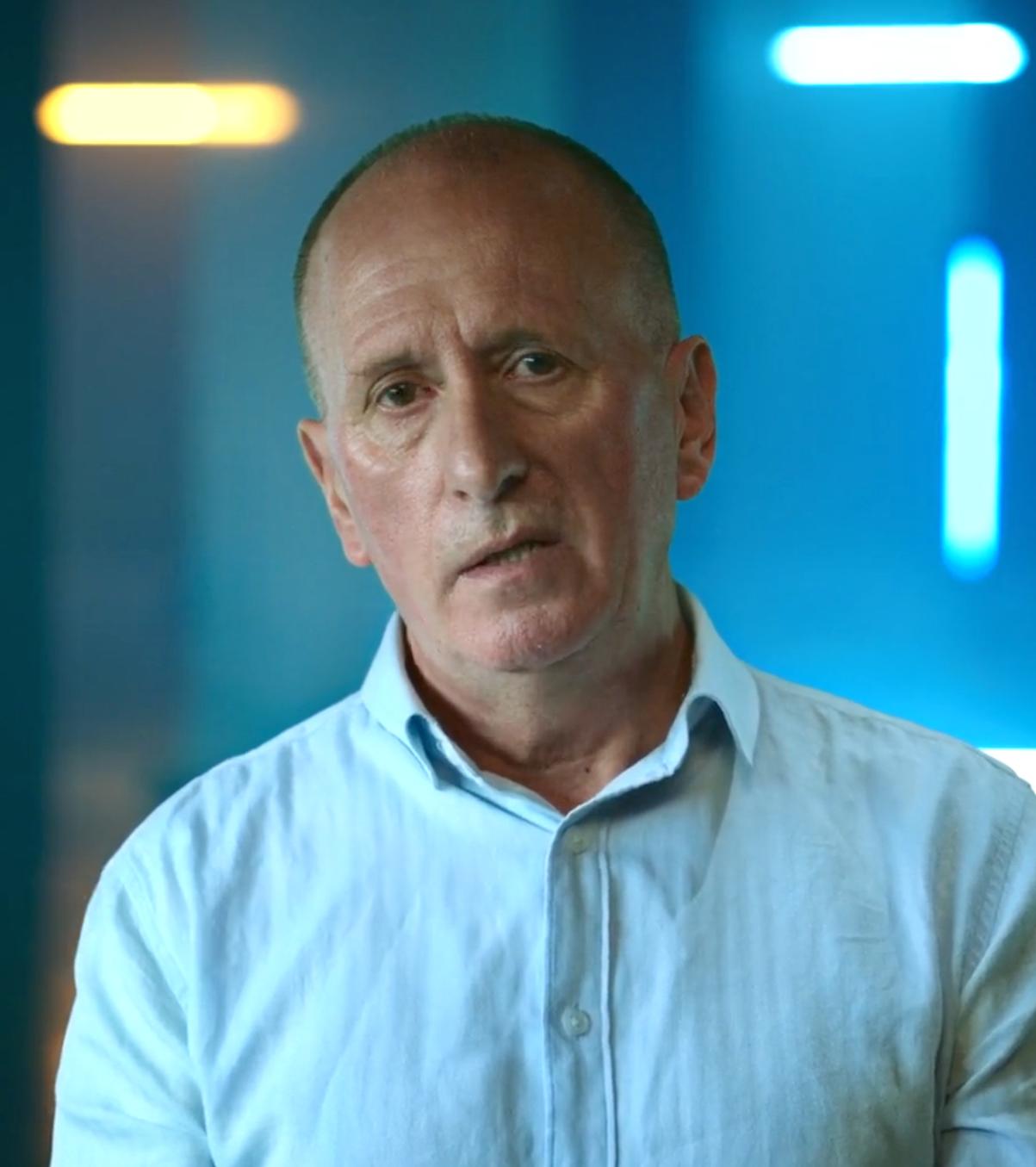 actor Vern Unsworth large photo