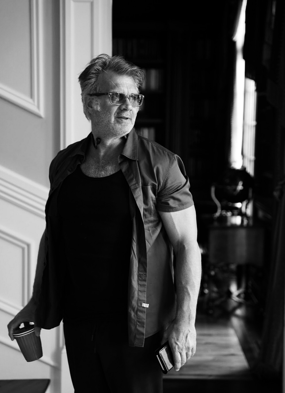 actor James Michael Cummings large photo