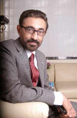 actor Sunit Tandon large photo