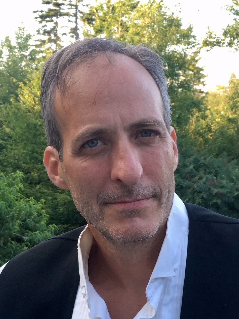 actor Glenn Lefchak large photo