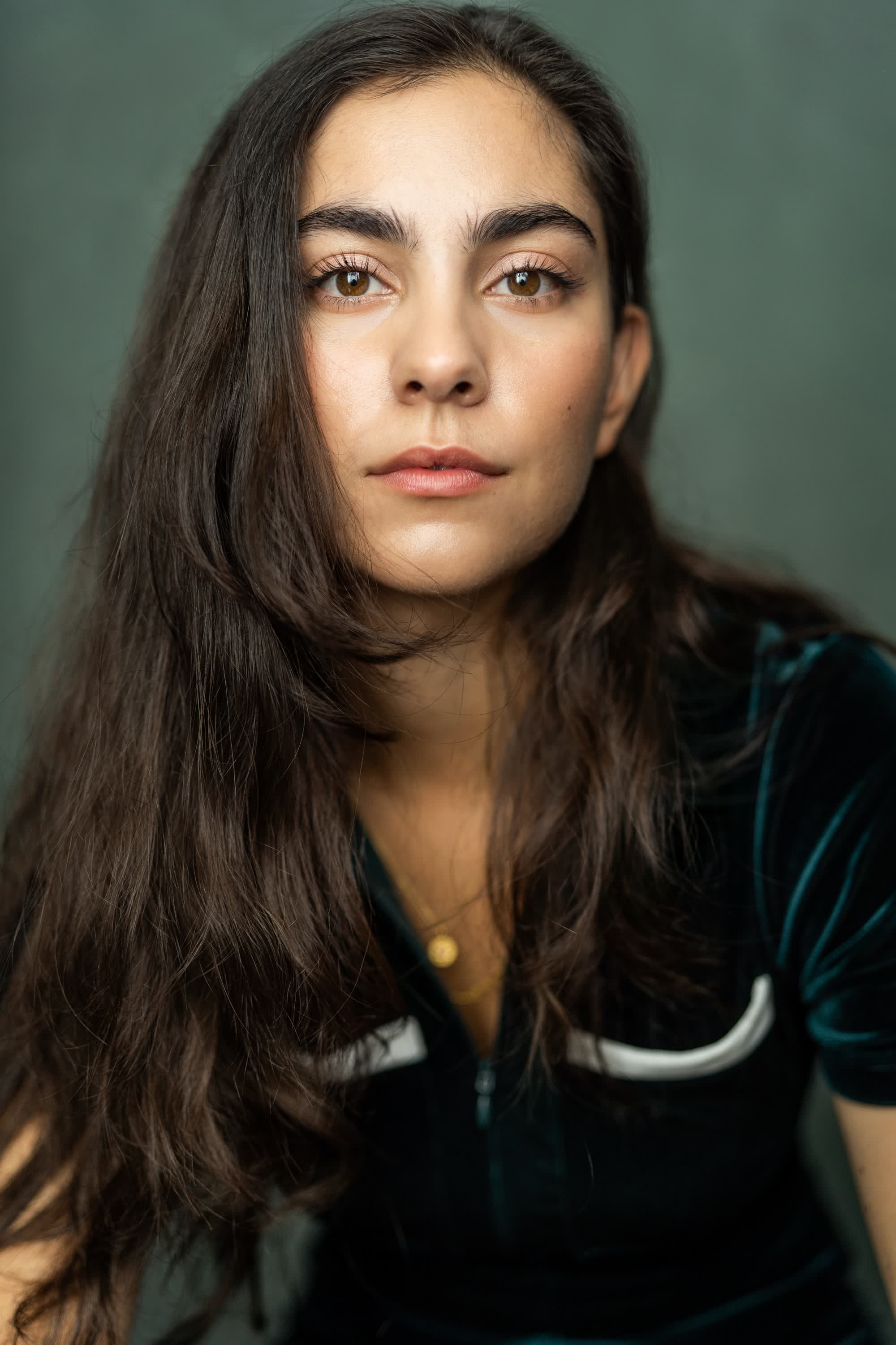 actor Priya Blackburn large photo