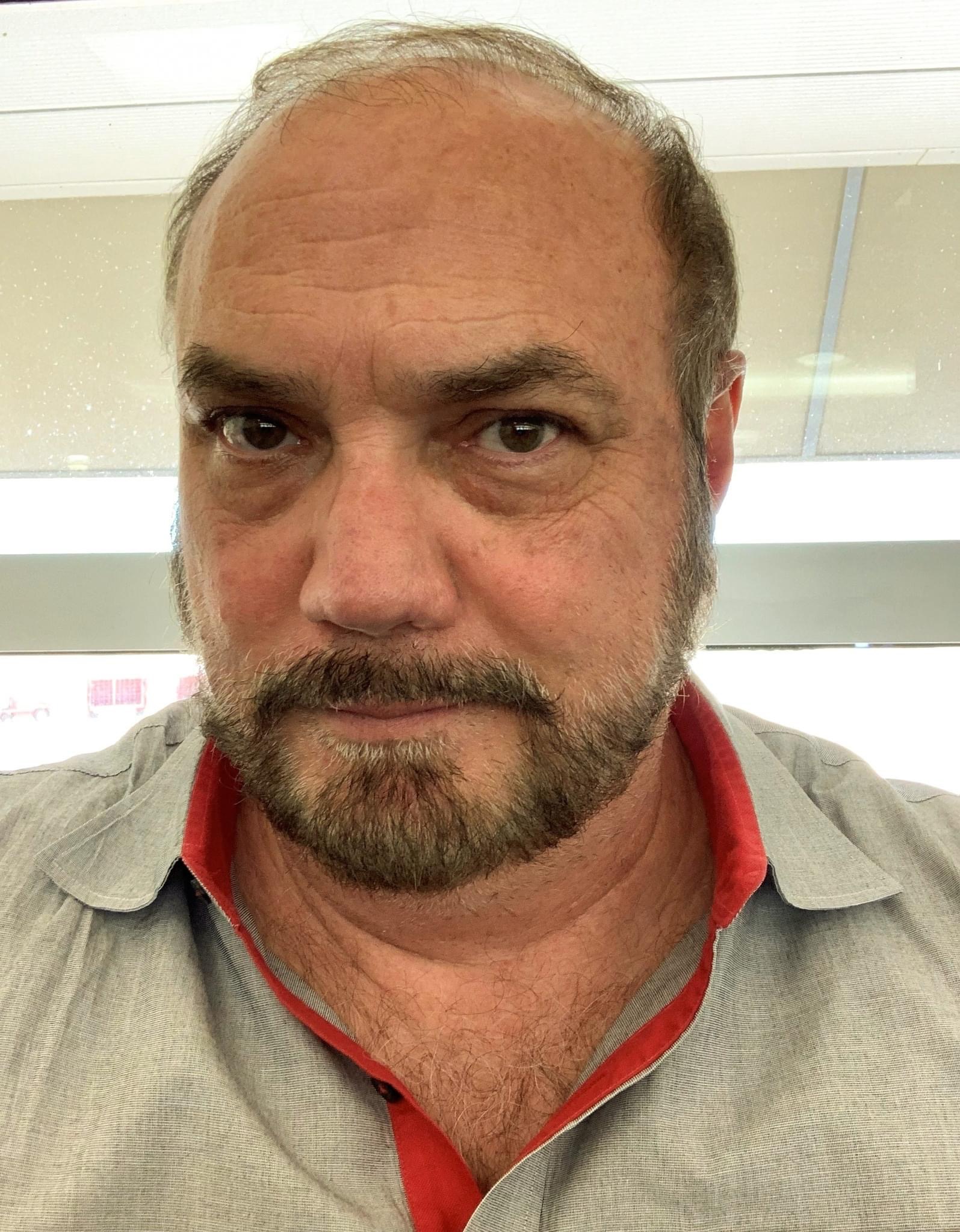 actor Elliott Bales large photo