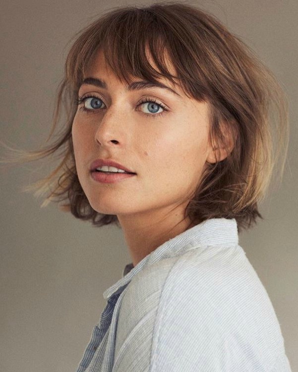 actor Chelsie Preston Crayford large photo