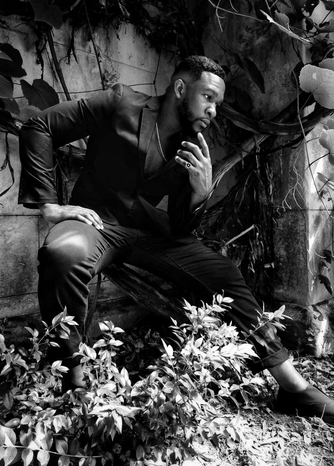 actor Osy Ikhile large photo