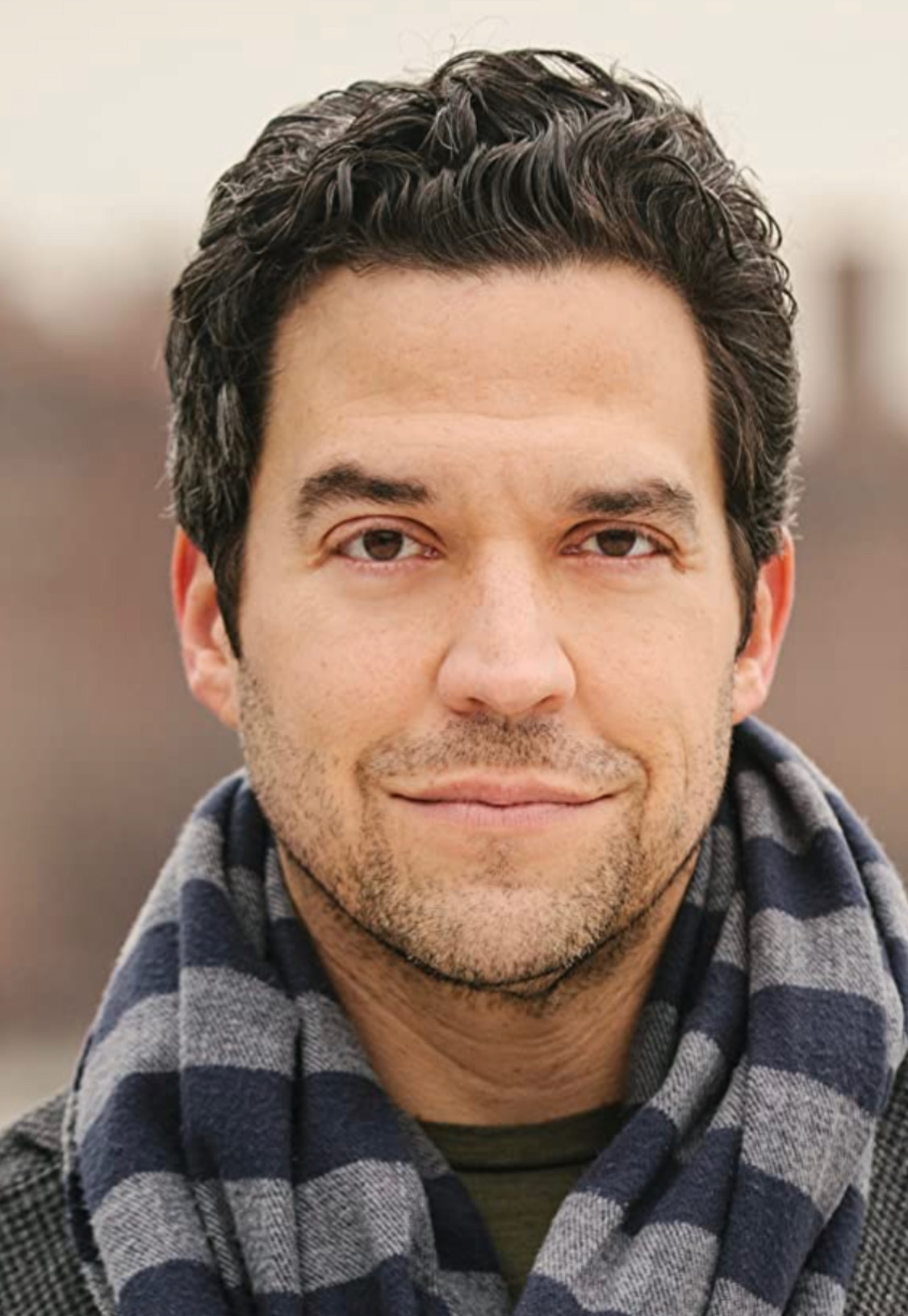 actor Aaron Serotsky large photo