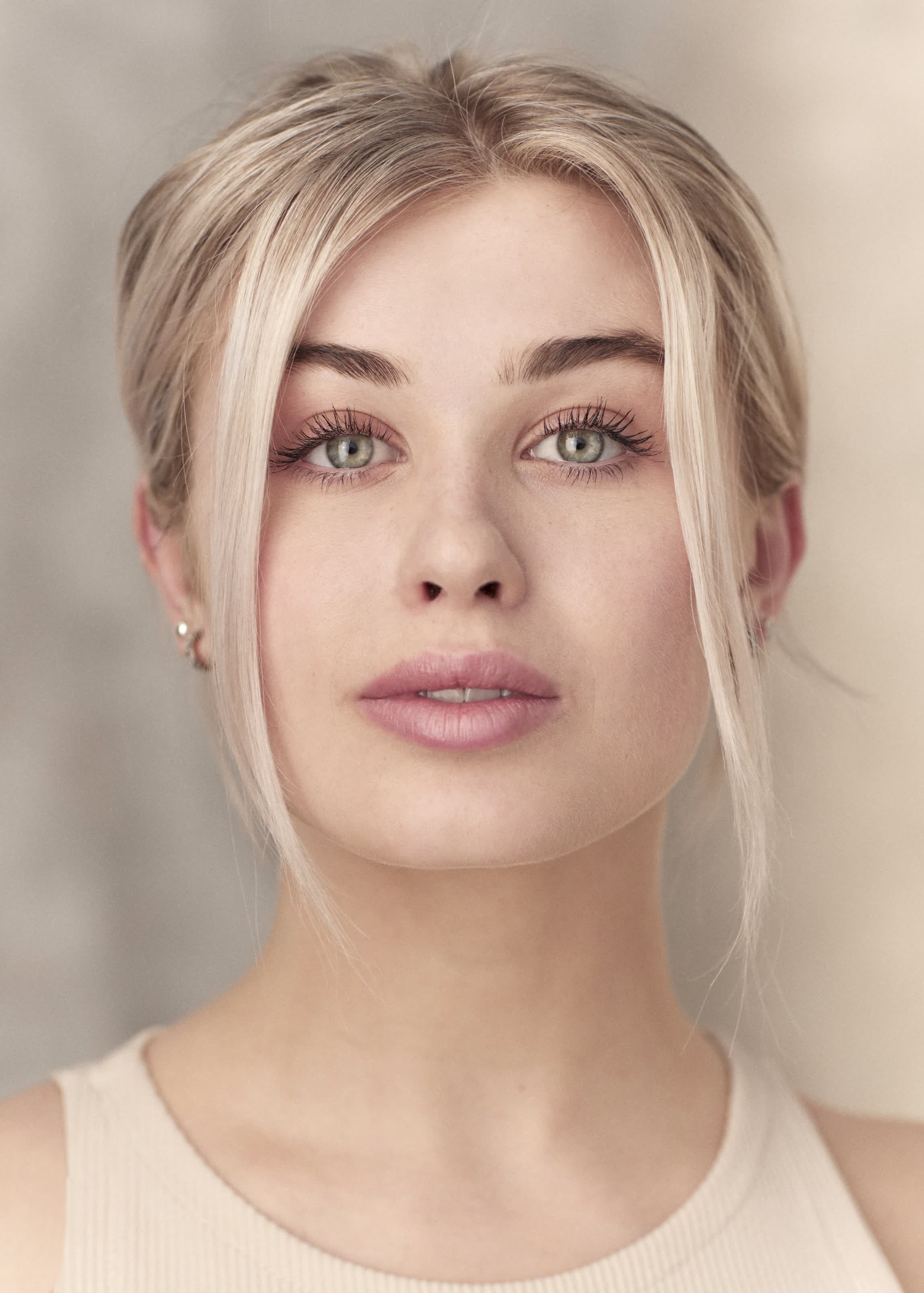 actor Catherine Hannay large photo