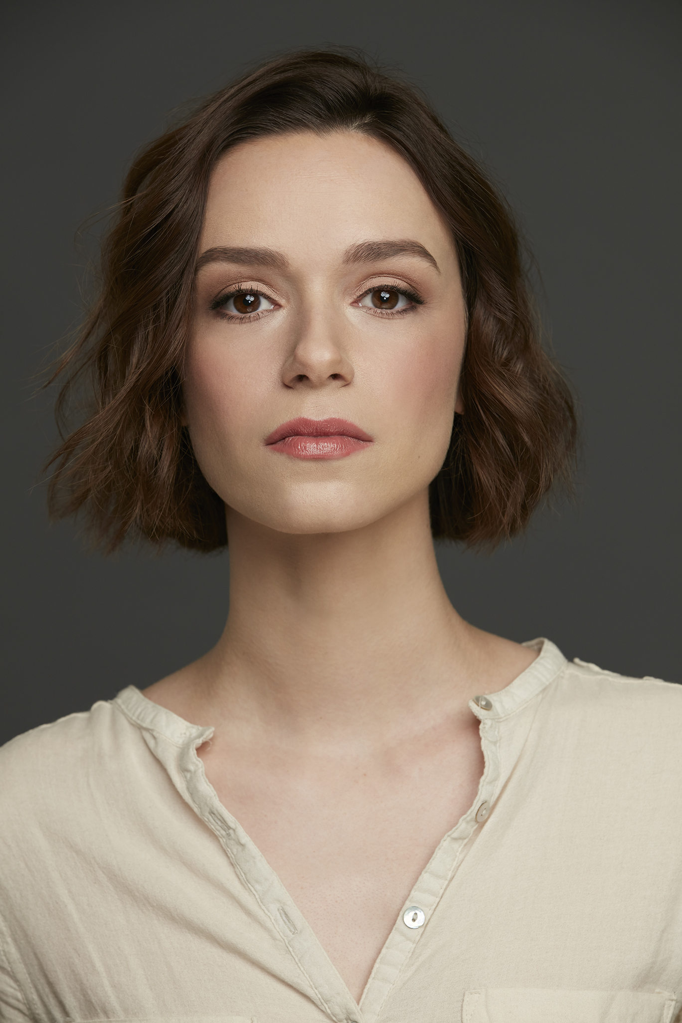 actor Alex Essoe large photo