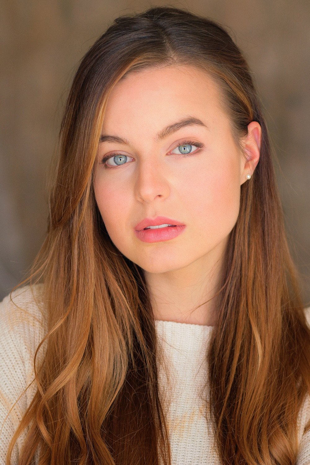 actor Alina Tamara large photo