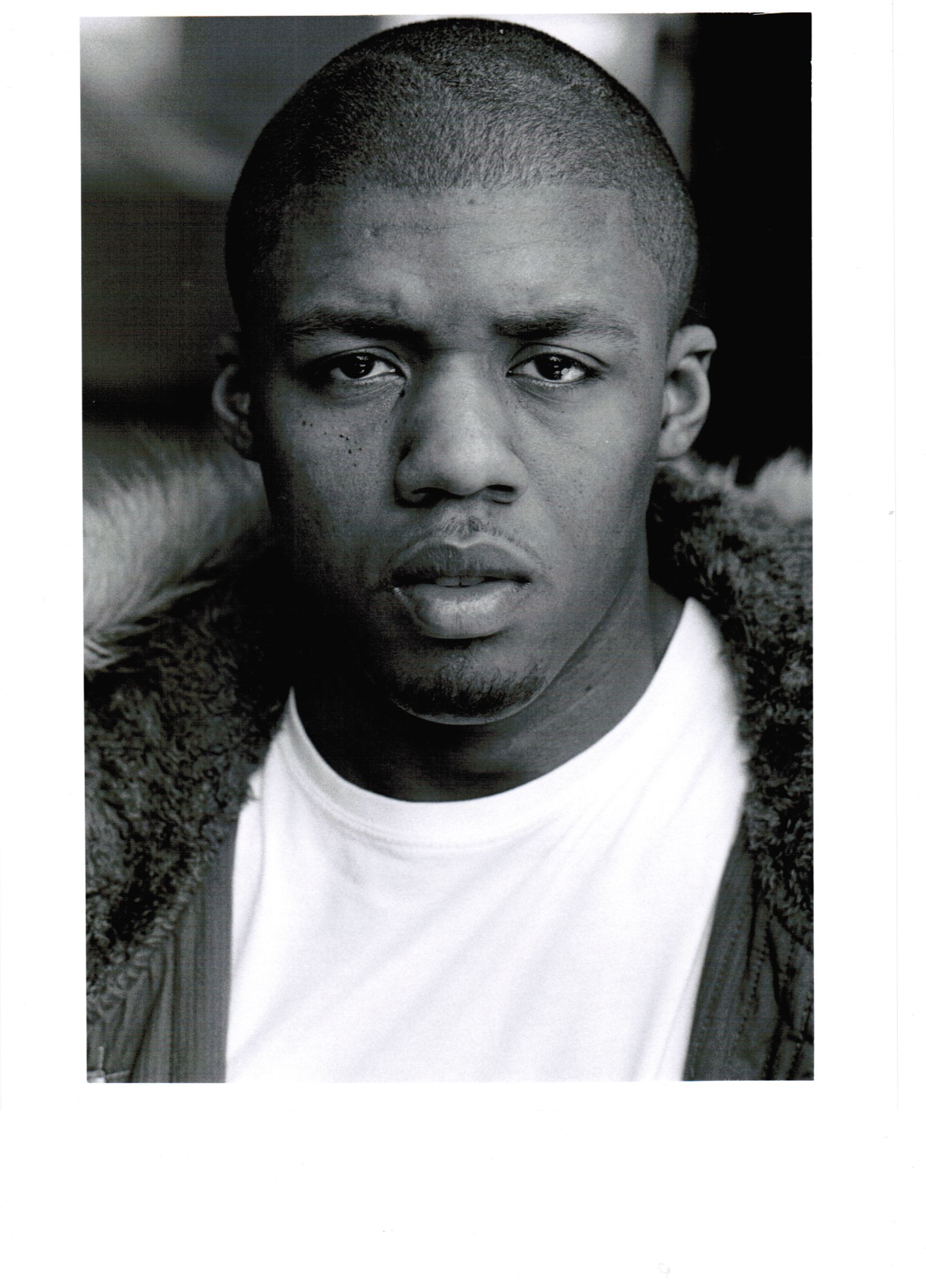 actor Ashley Chin large photo