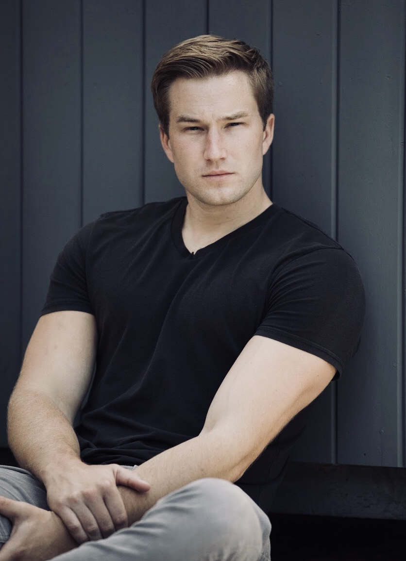 actor Brandon Kraus large photo