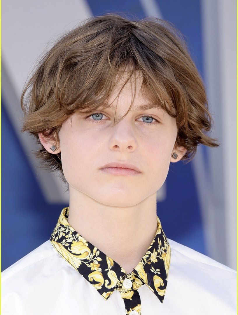 actor Cameron Crovetti large photo