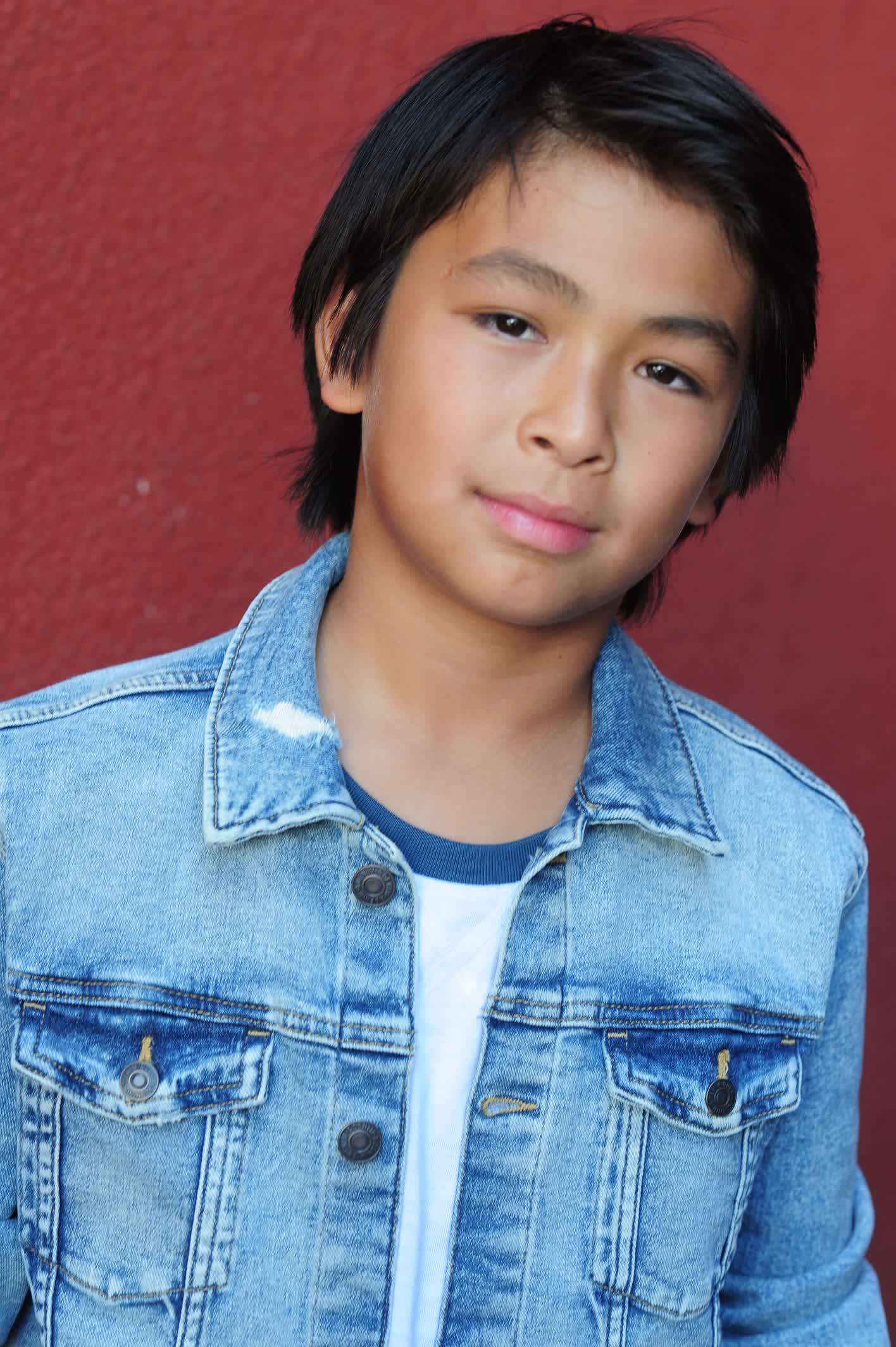 actor Lucian Perez large photo