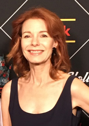 actor Holly Hawkins large photo