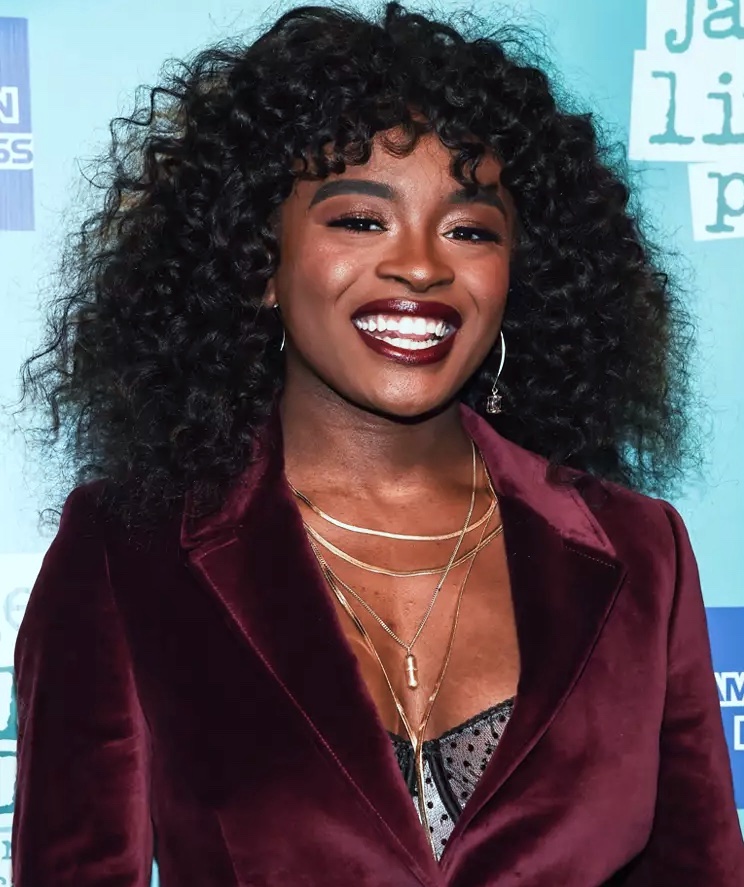 actor Celia Rose Gooding large photo