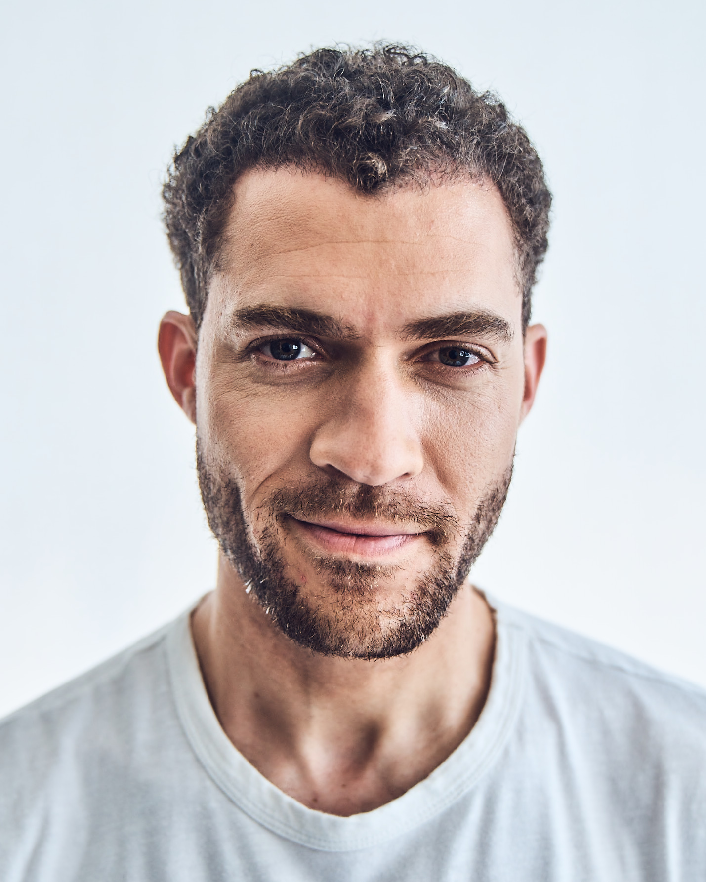 actor Dan J. Johnson large photo