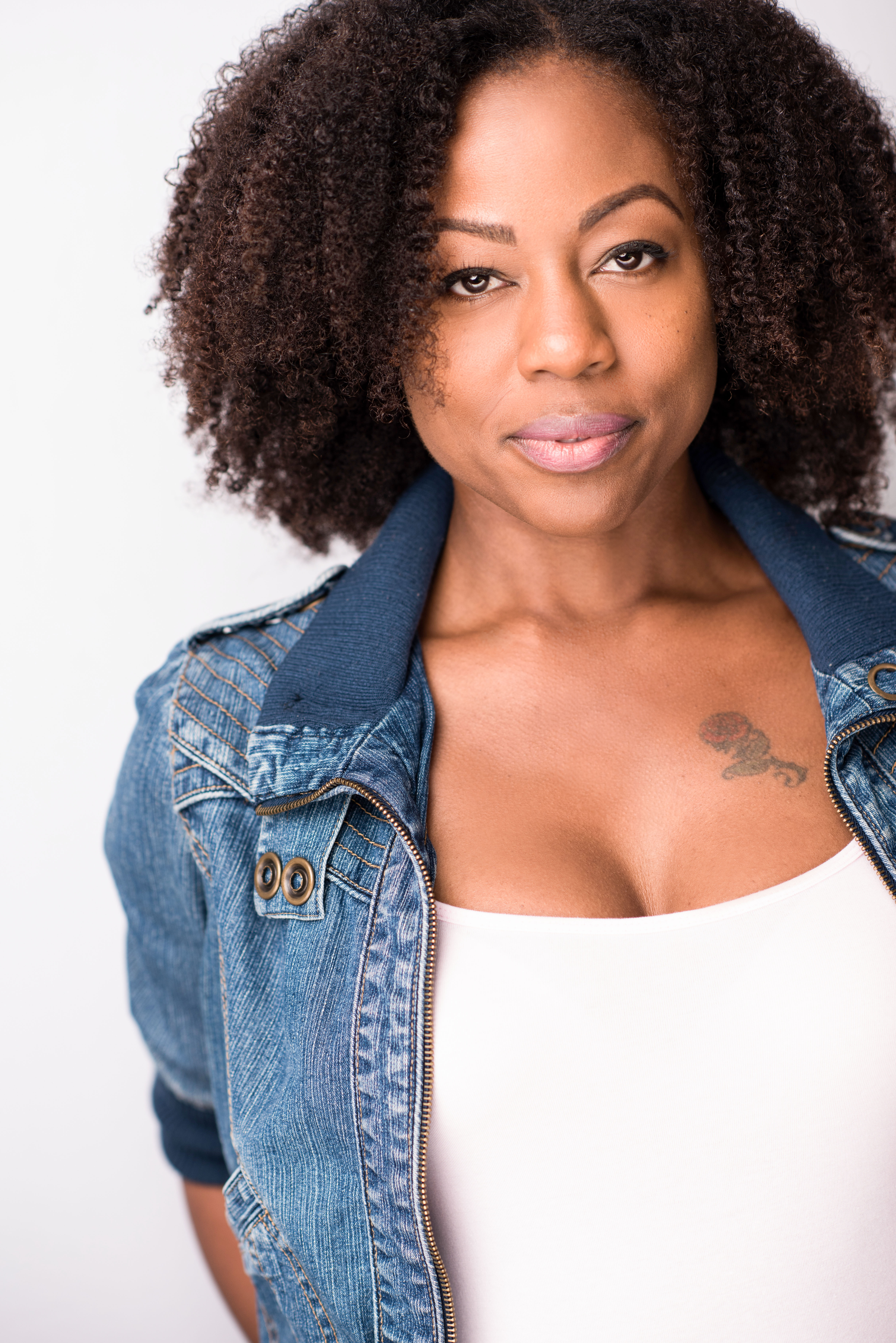 actor Aries Sanders large photo