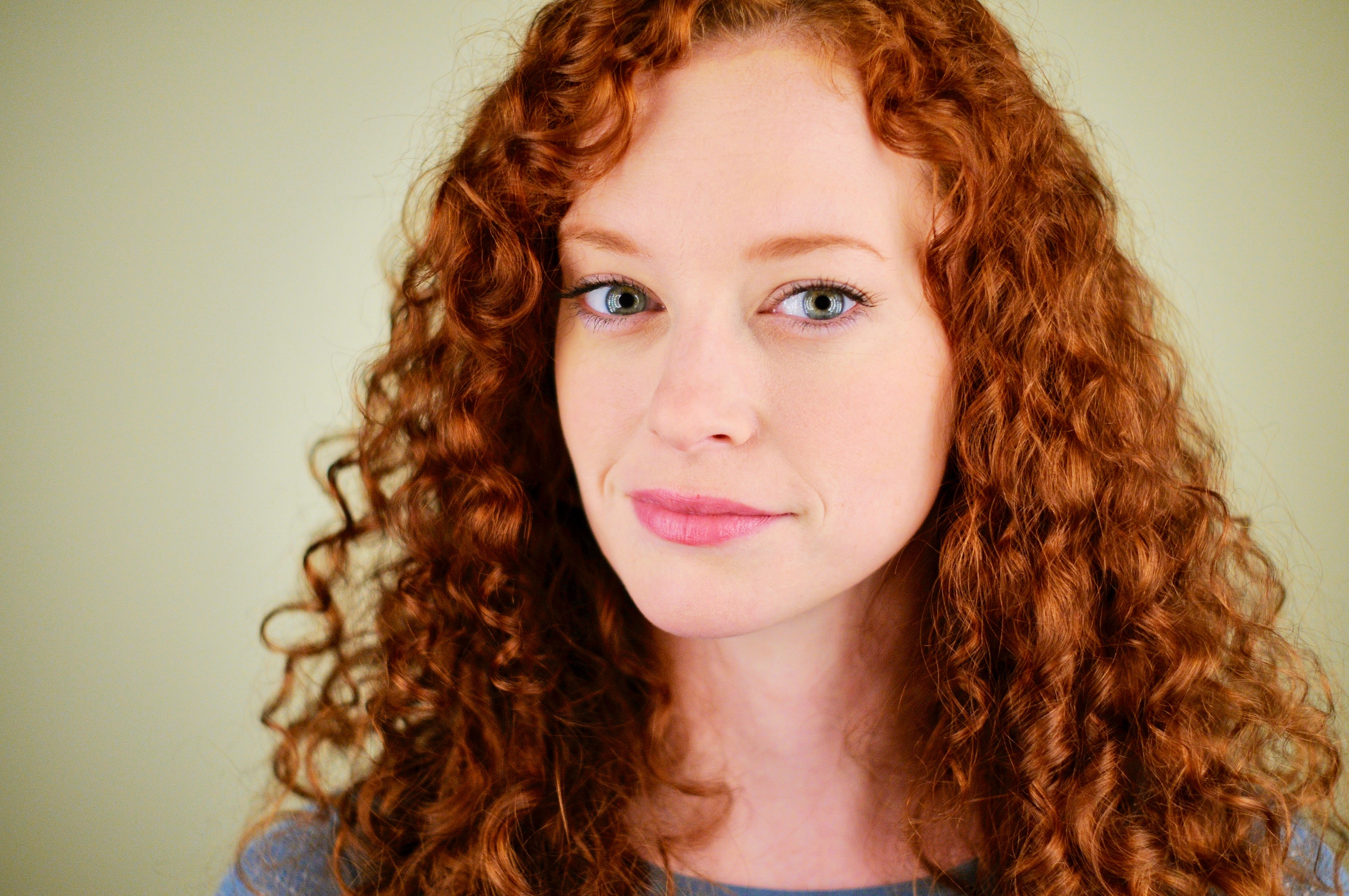 actor Valyn Hall large photo