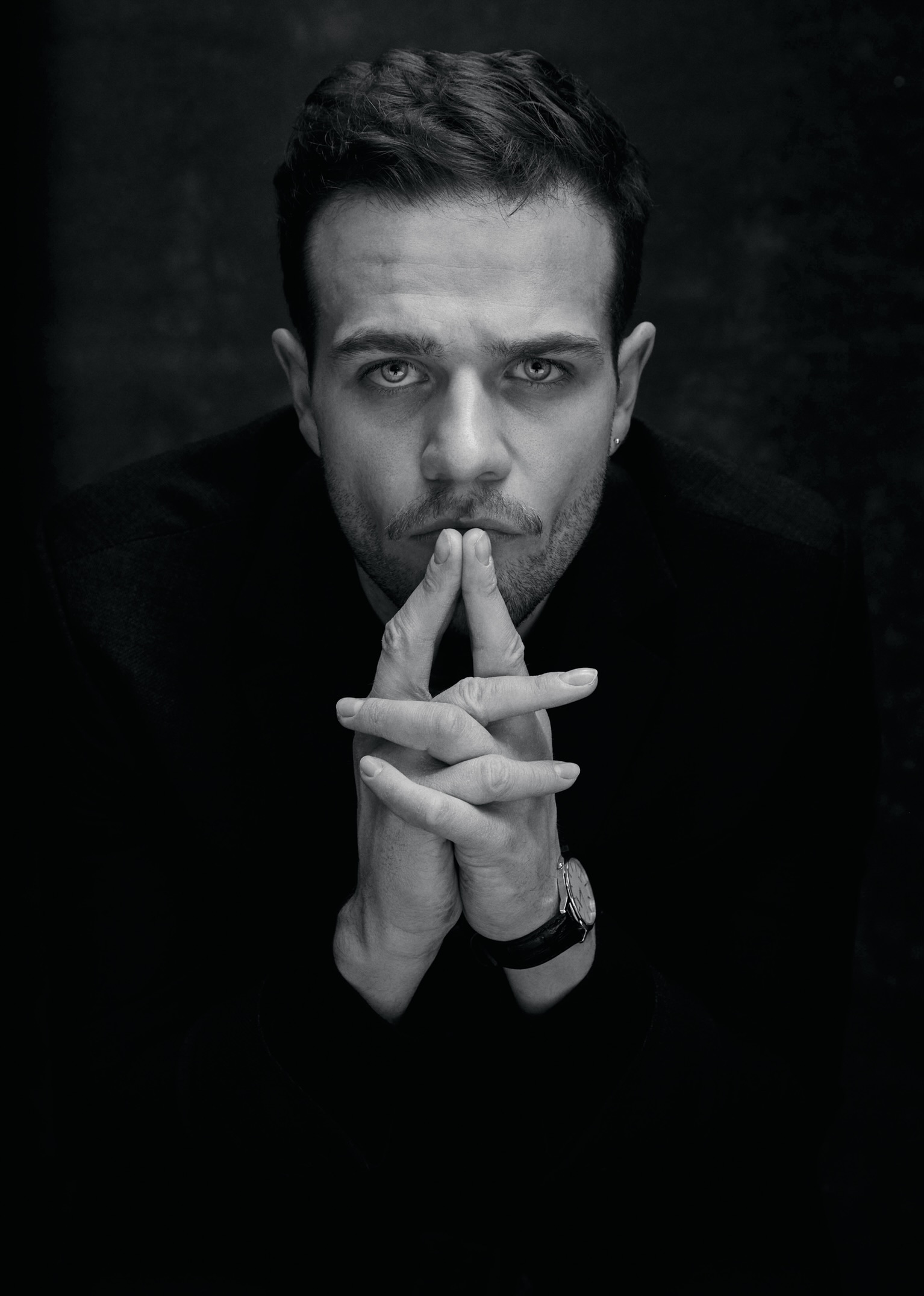 actor Alan Emrys large photo