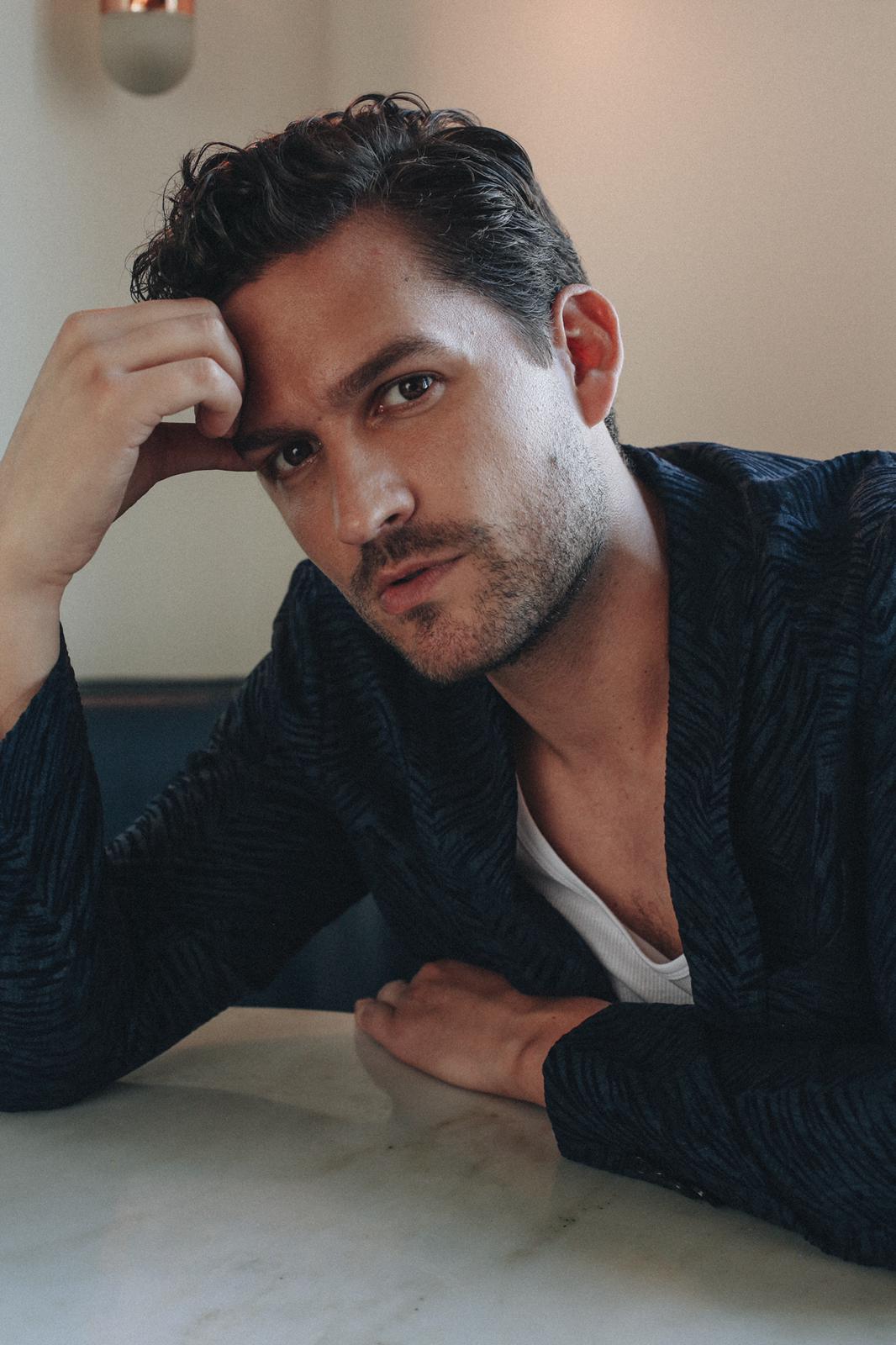 actor Ben Aldridge large photo