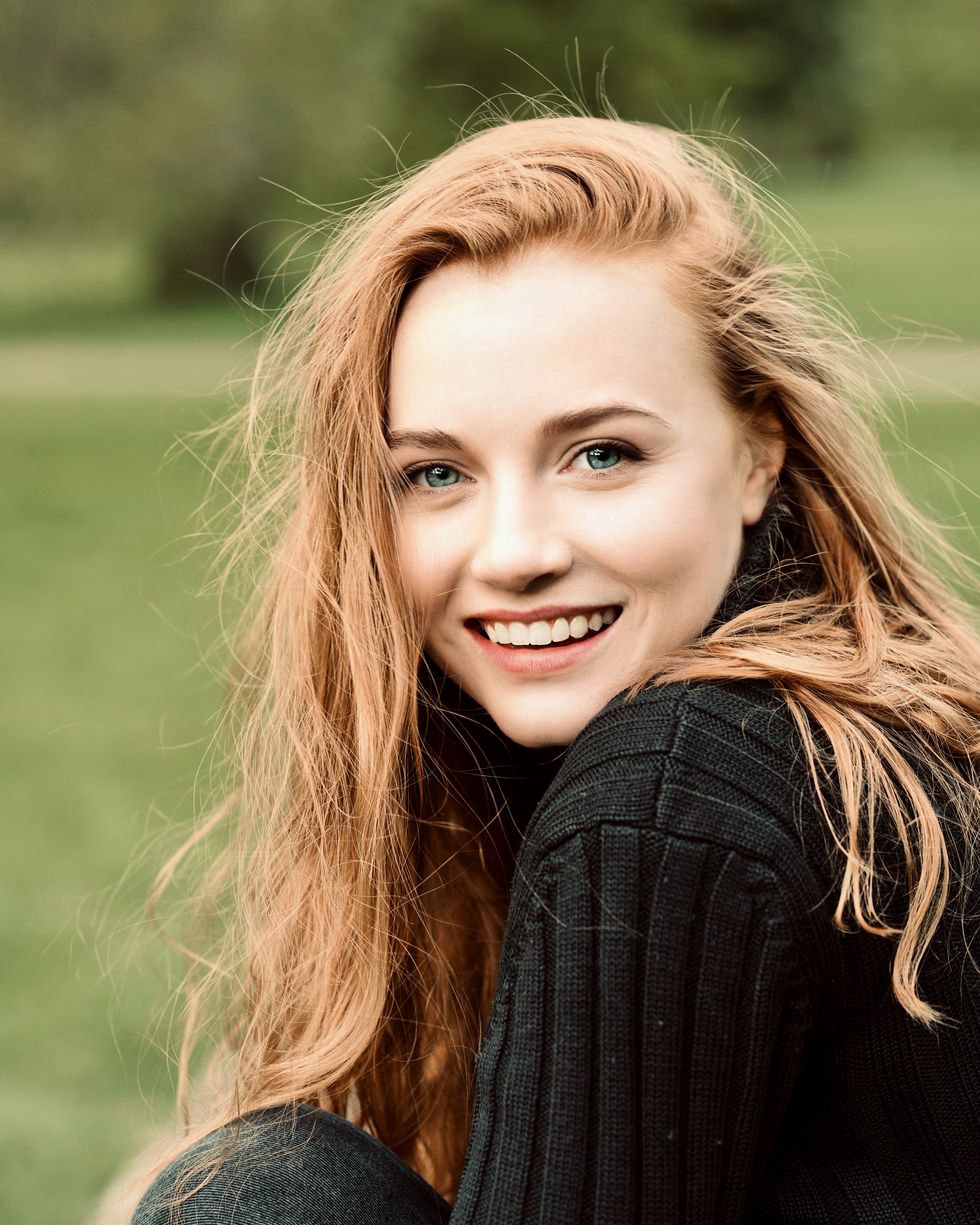 actor Harriet Slater large photo