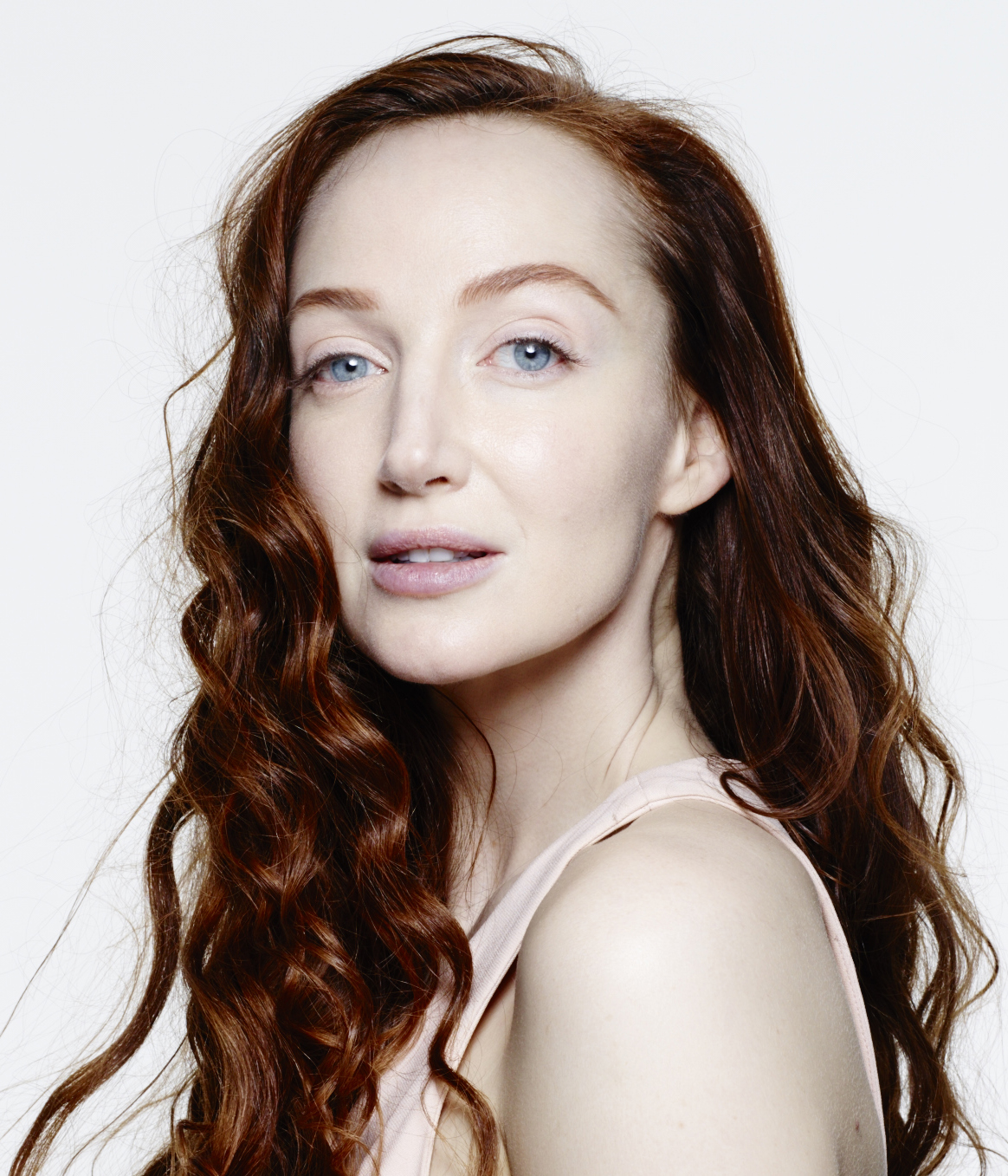 actor Olivia Grant large photo