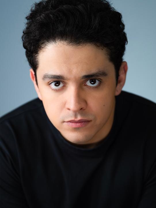 actor Lucca De Oliveira large photo