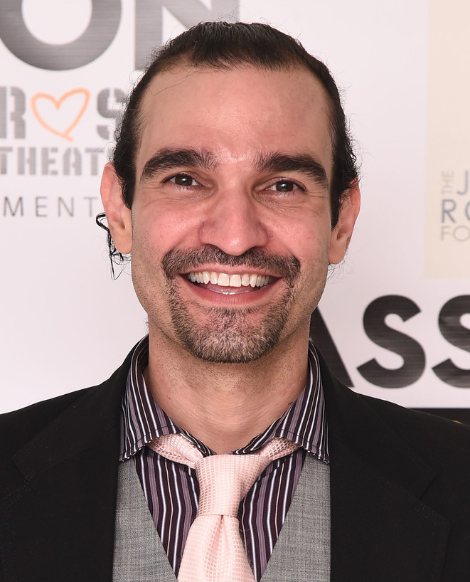 actor Javier Muñoz large photo