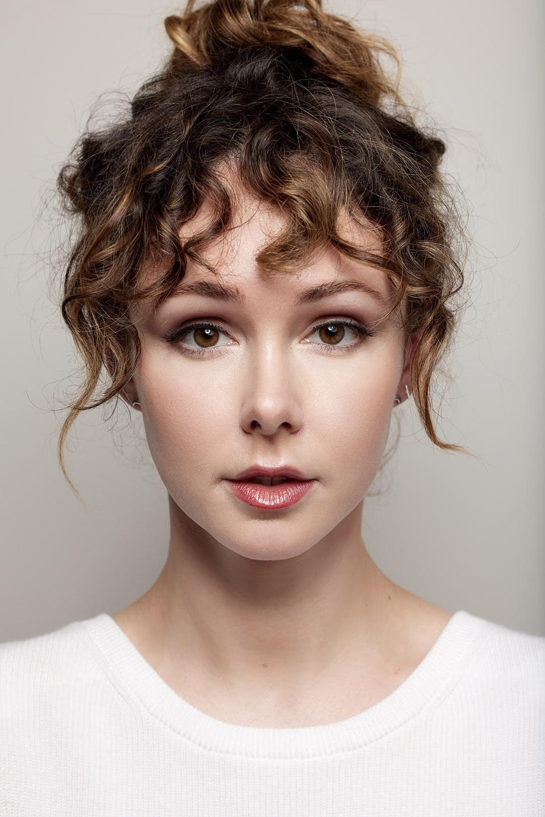 actor Meg Steedle large photo