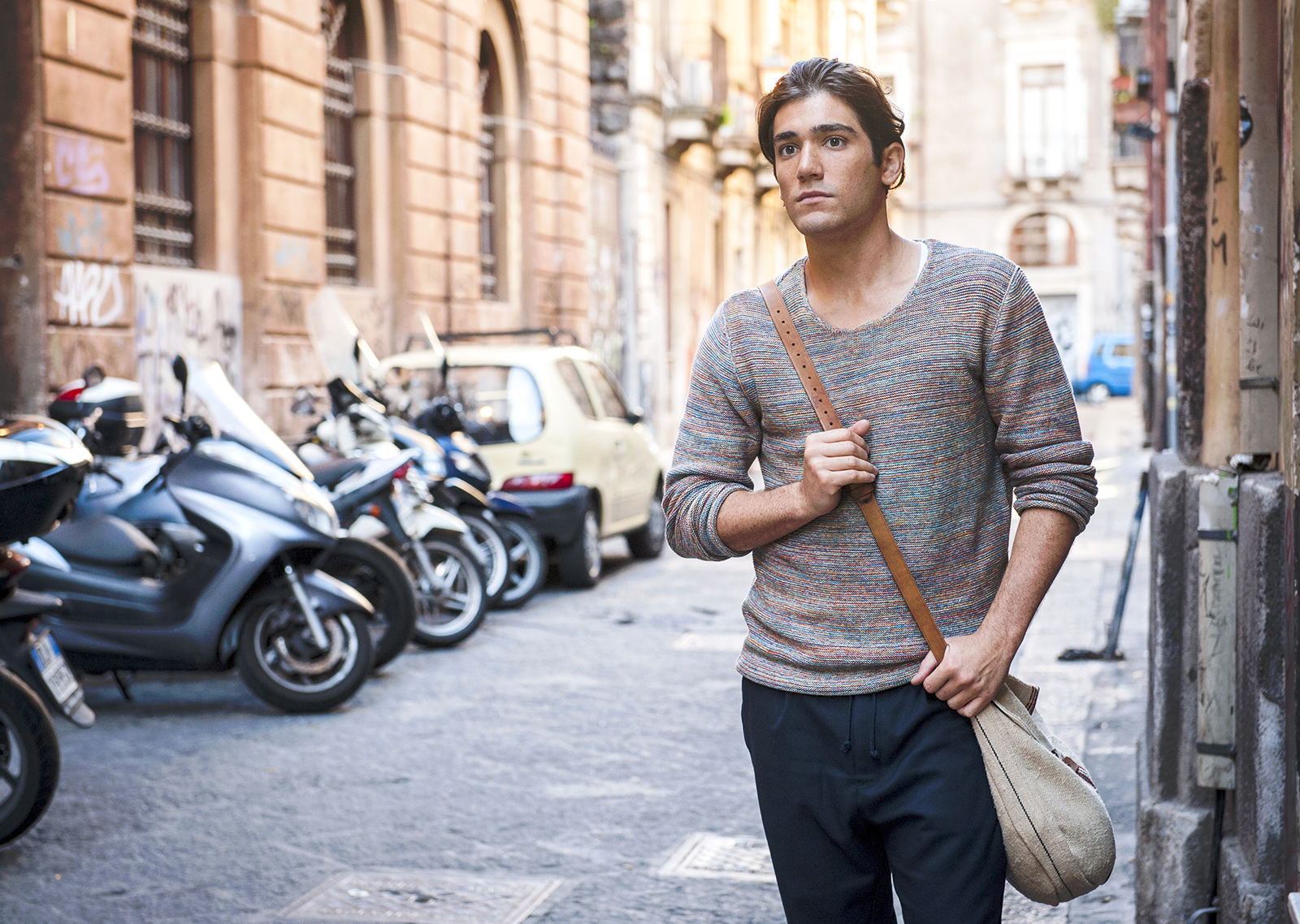 actor Adrián Salzedo large photo