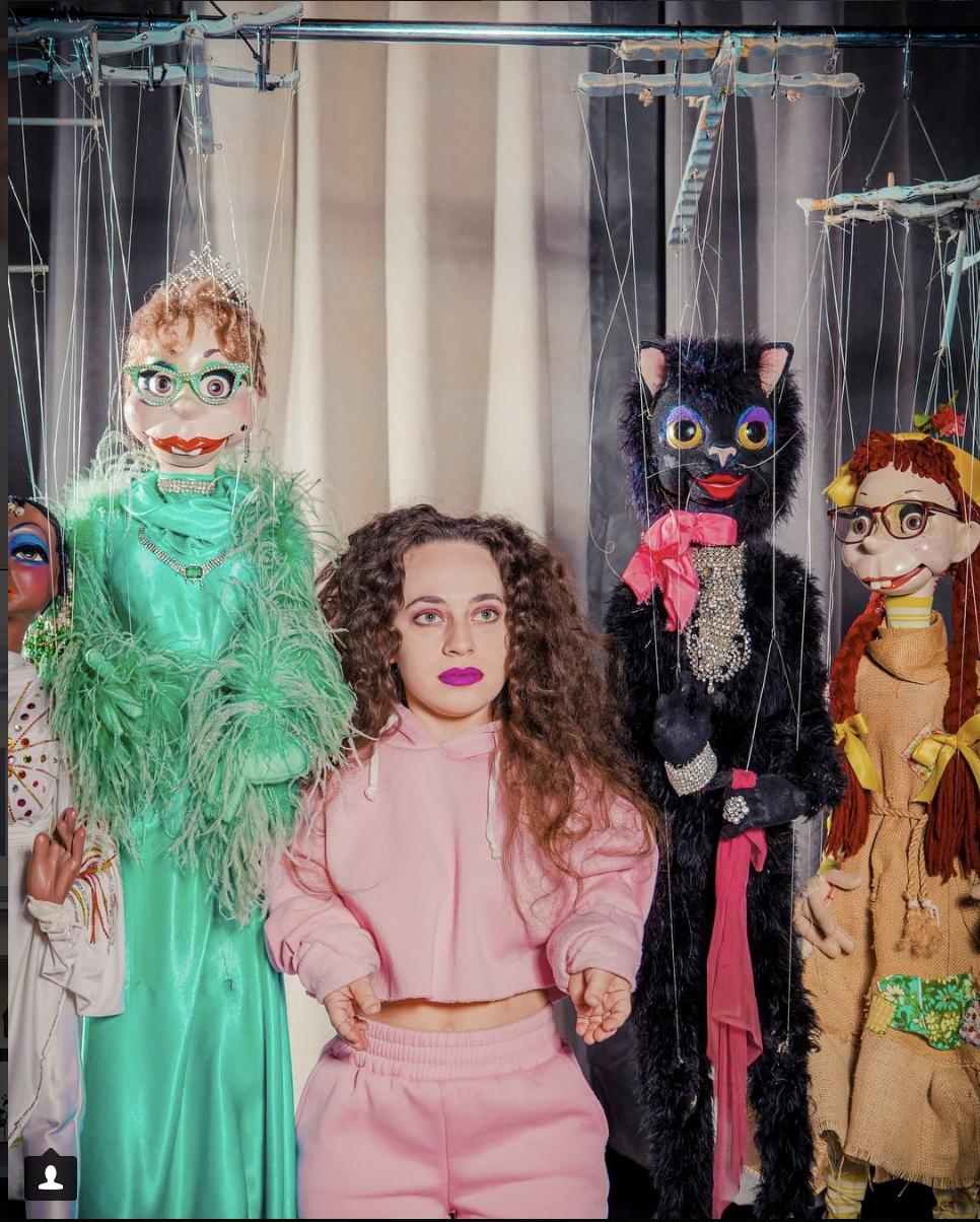 actor Katrina Kemp large photo