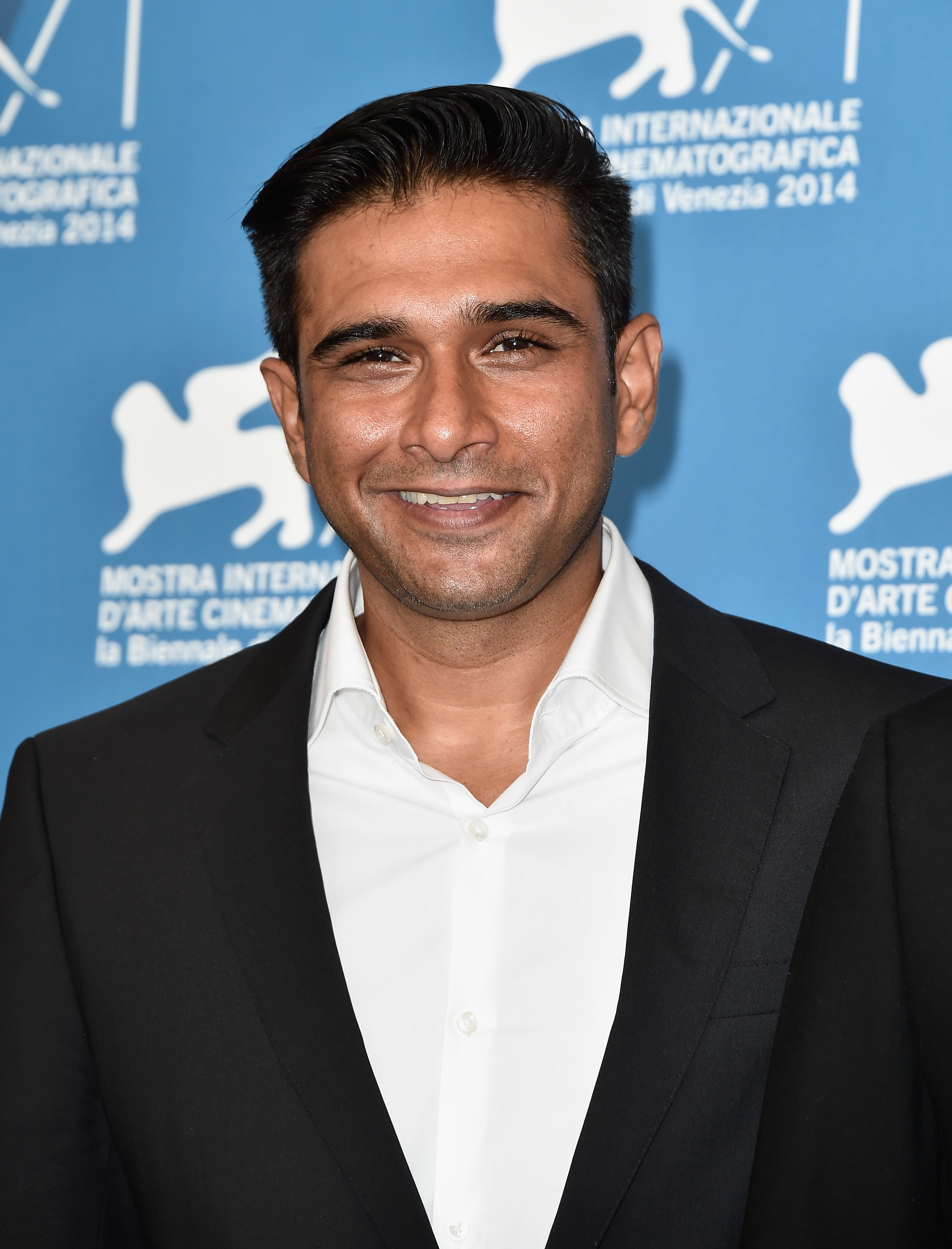 actor Vivek Gomber large photo