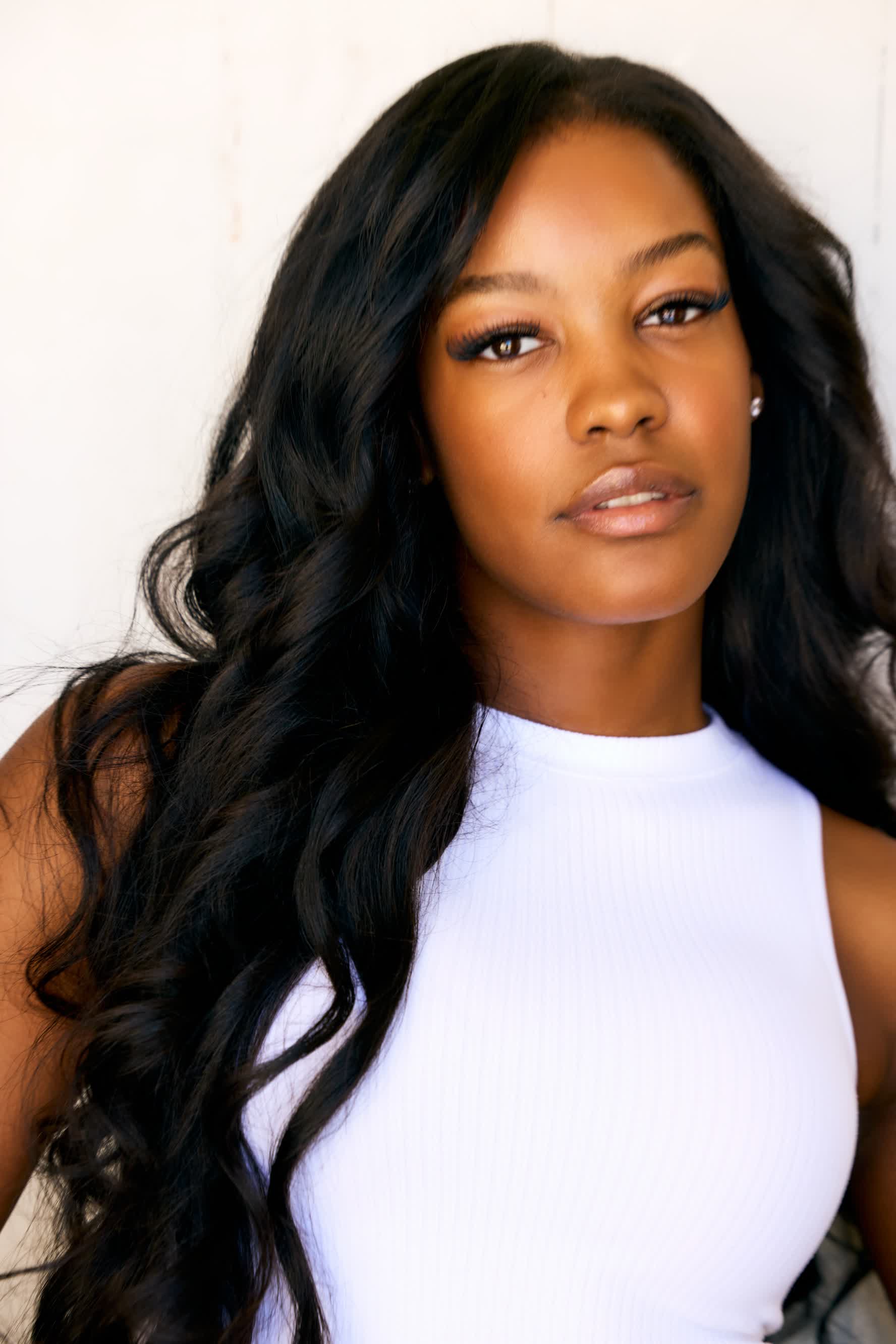 actor Victoria Richards large photo