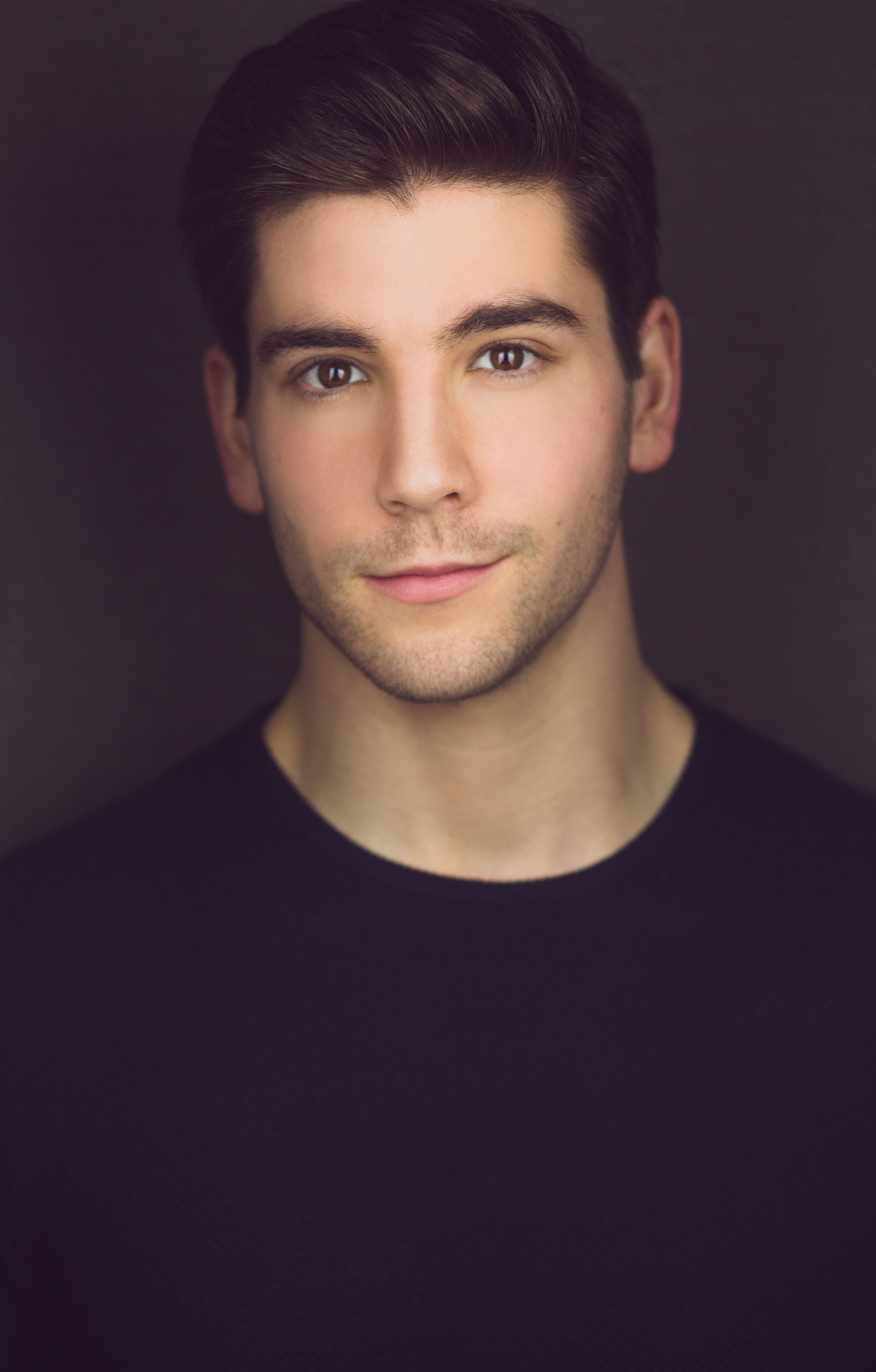 actor Adam Kaplan large photo