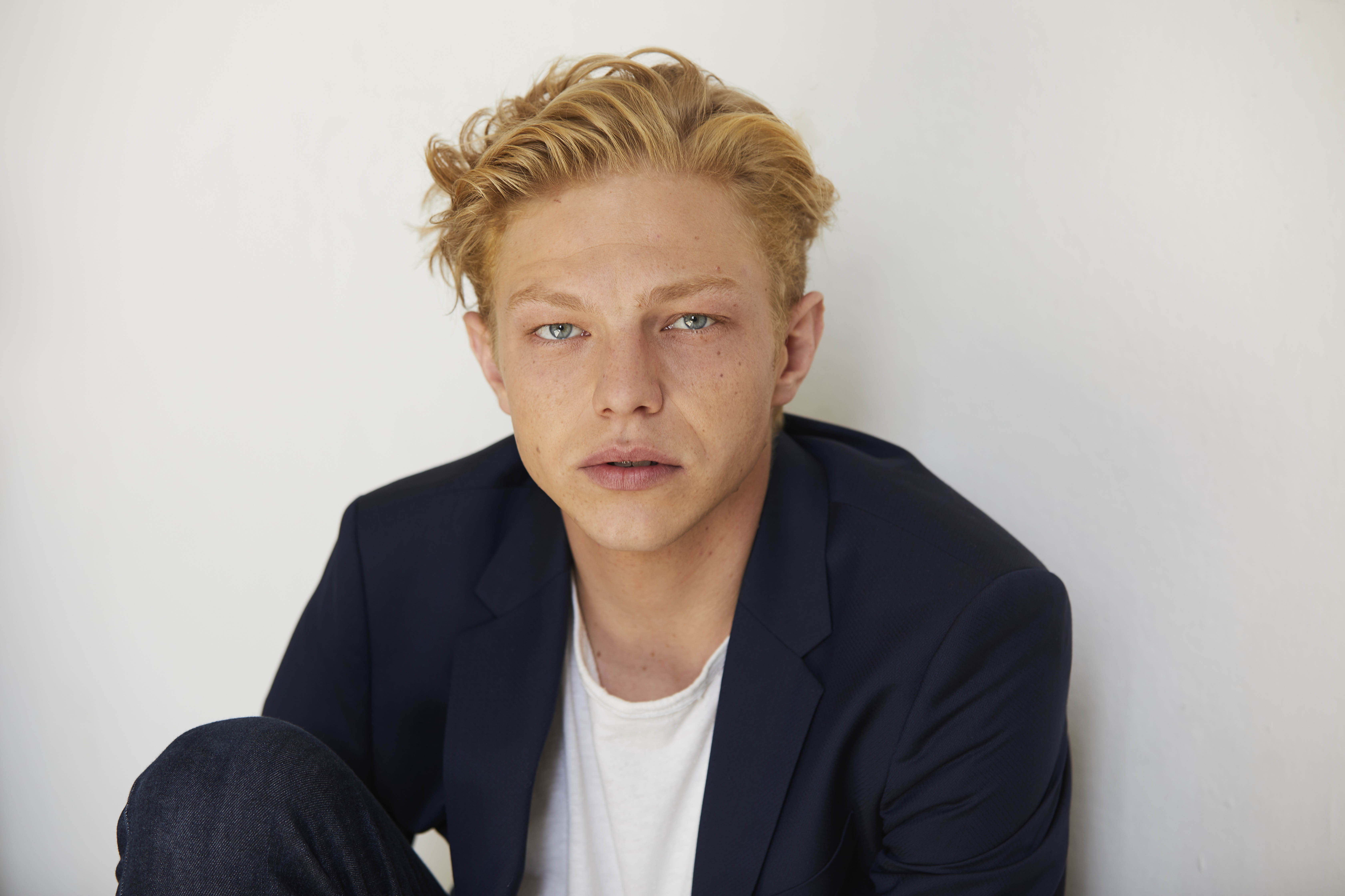 actor Leonard Kunz large photo