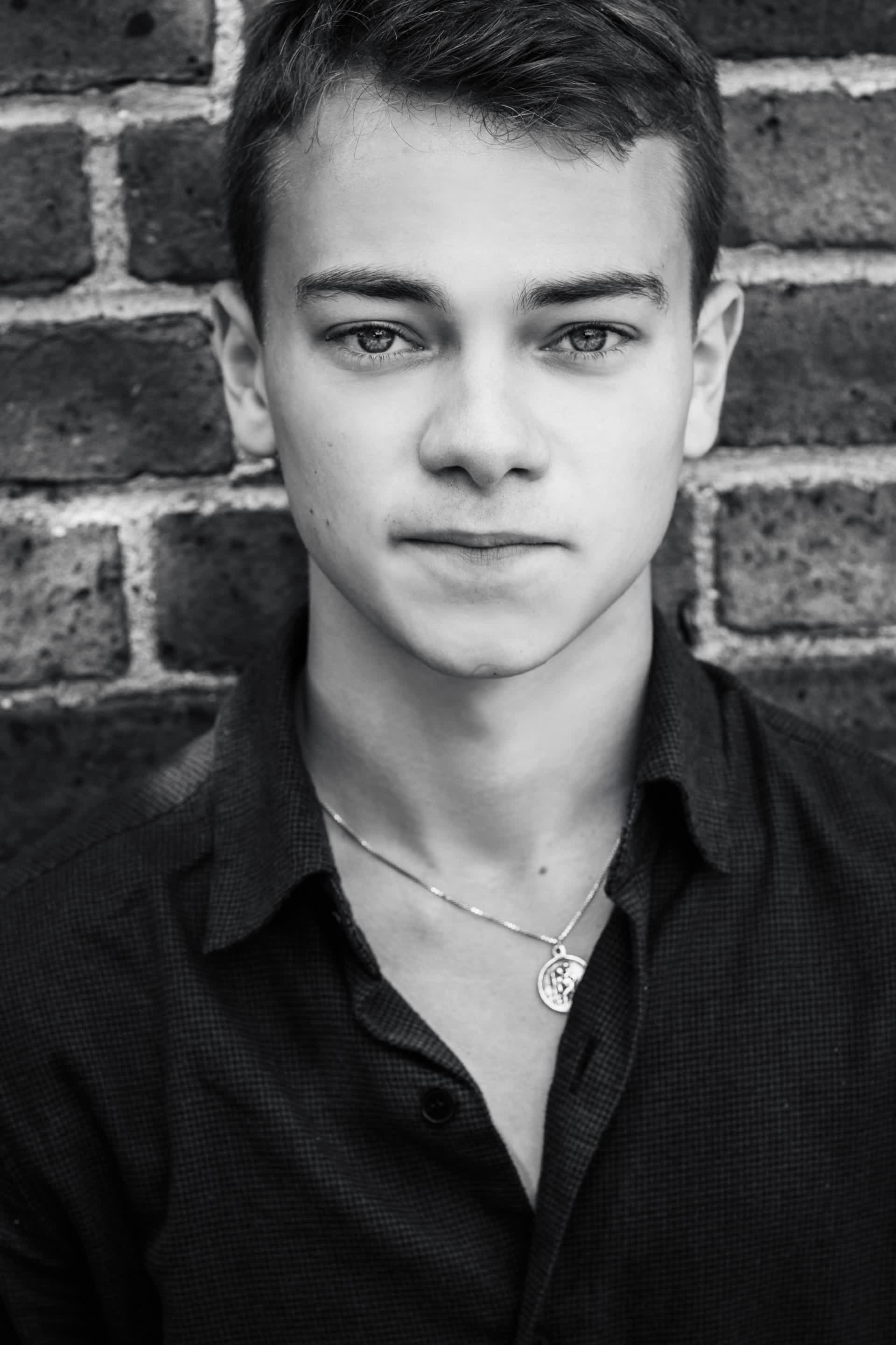 actor Conrad Khan large photo