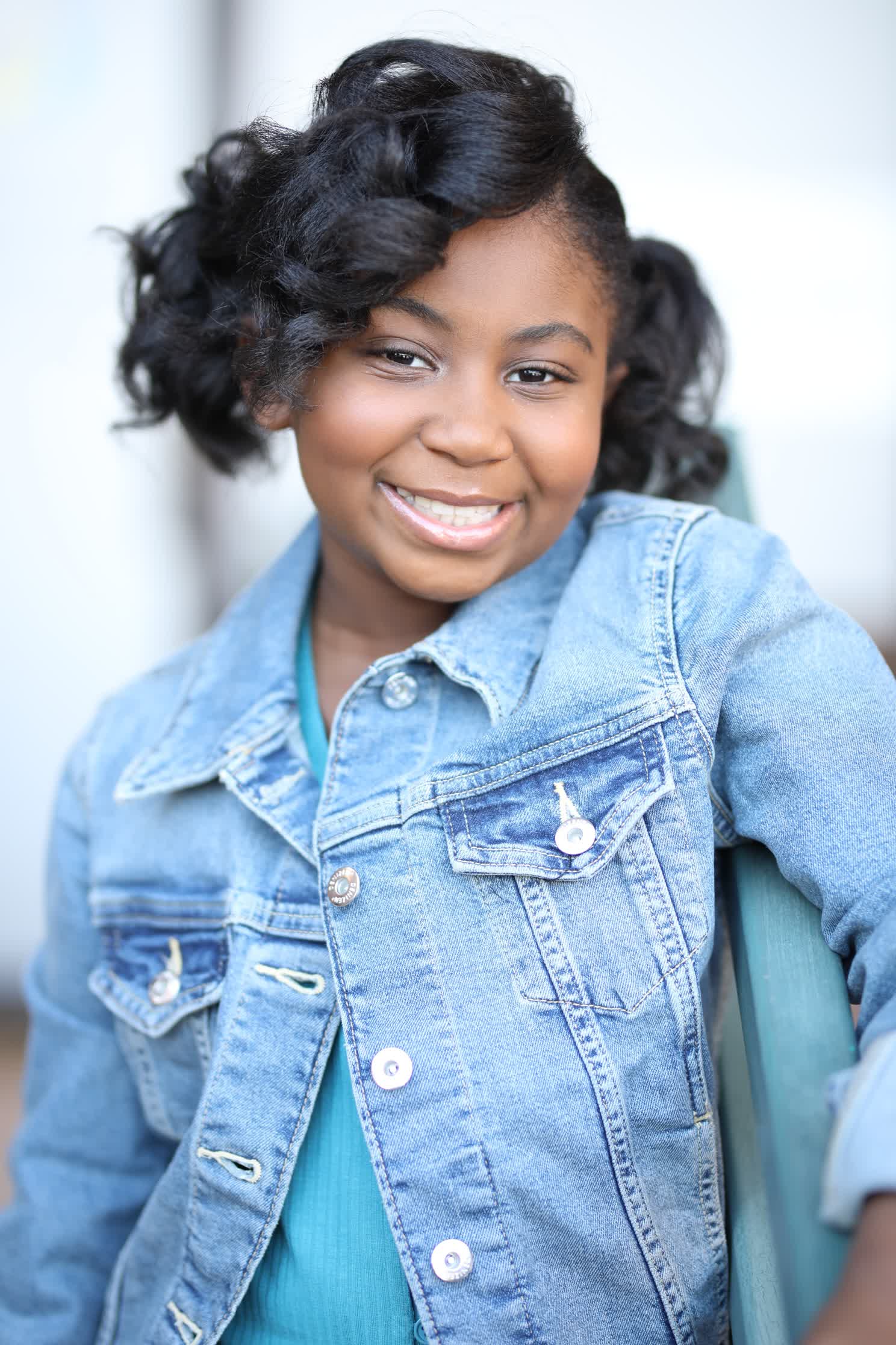 actor Celina Smith large photo