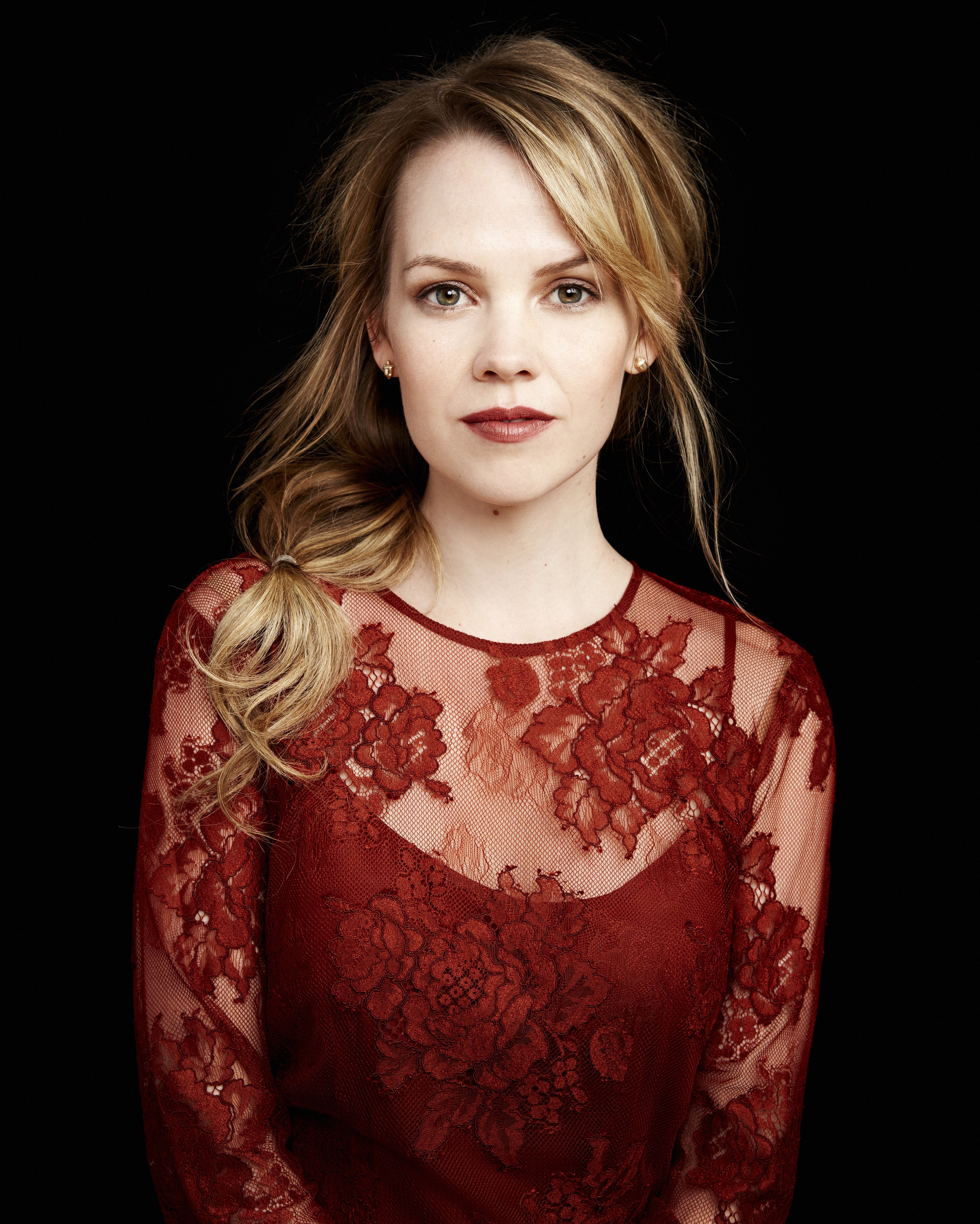 actor Abbie Cobb large photo