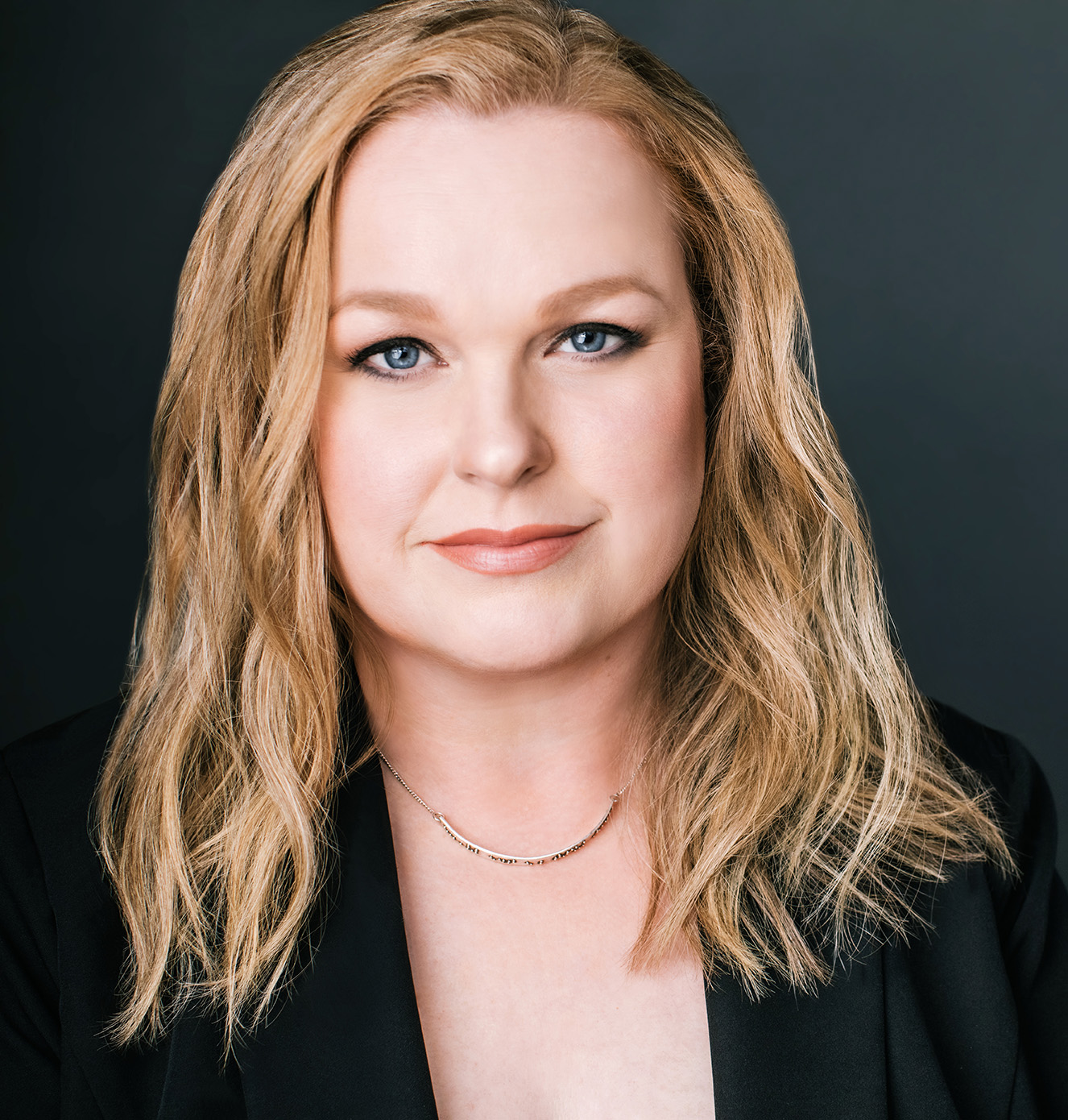 actor Elizabeth Bowen large photo