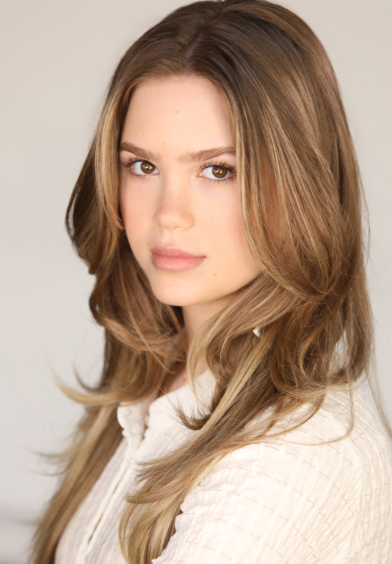 actor Kyla Kenedy large photo