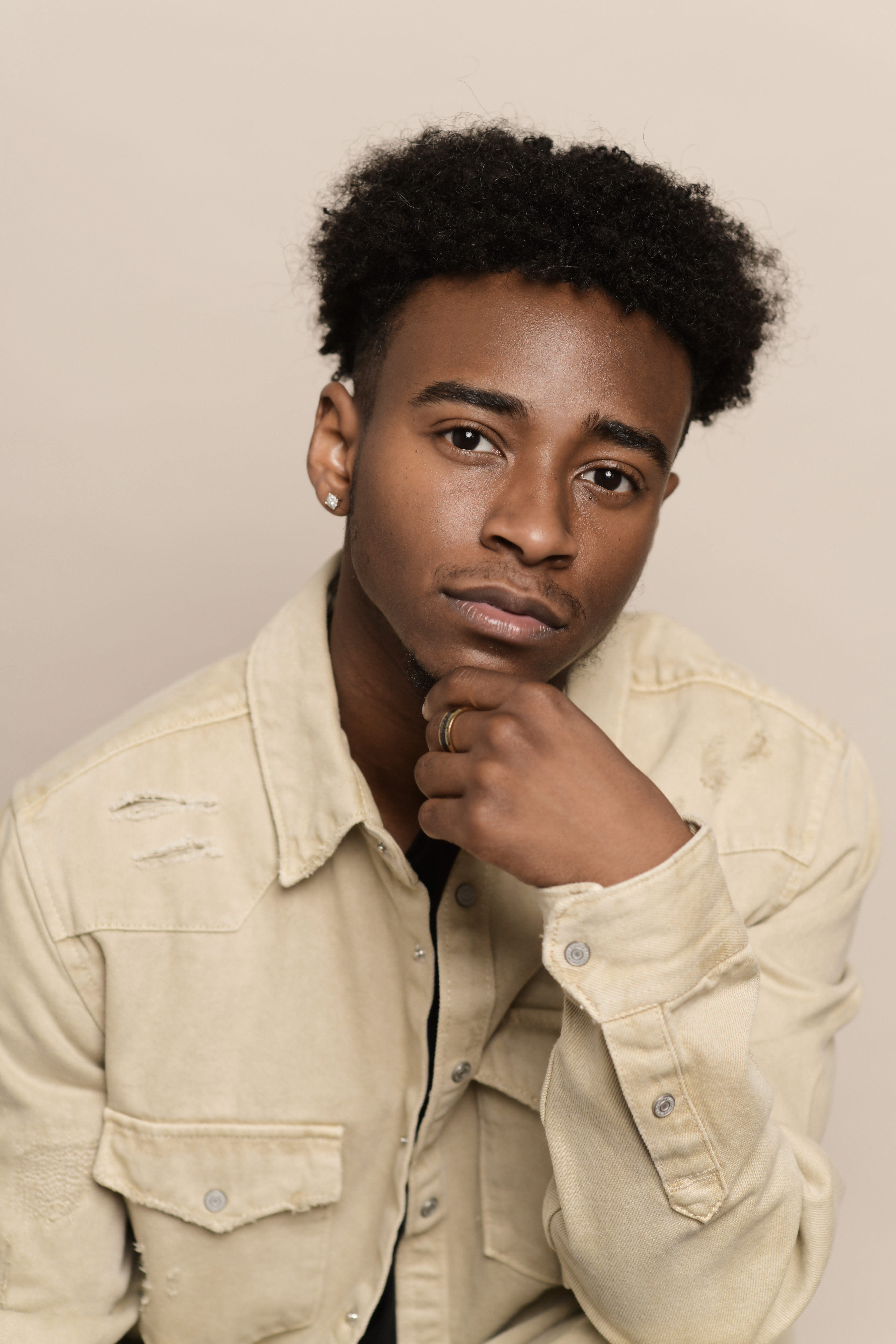 actor Stevonte Hart large photo