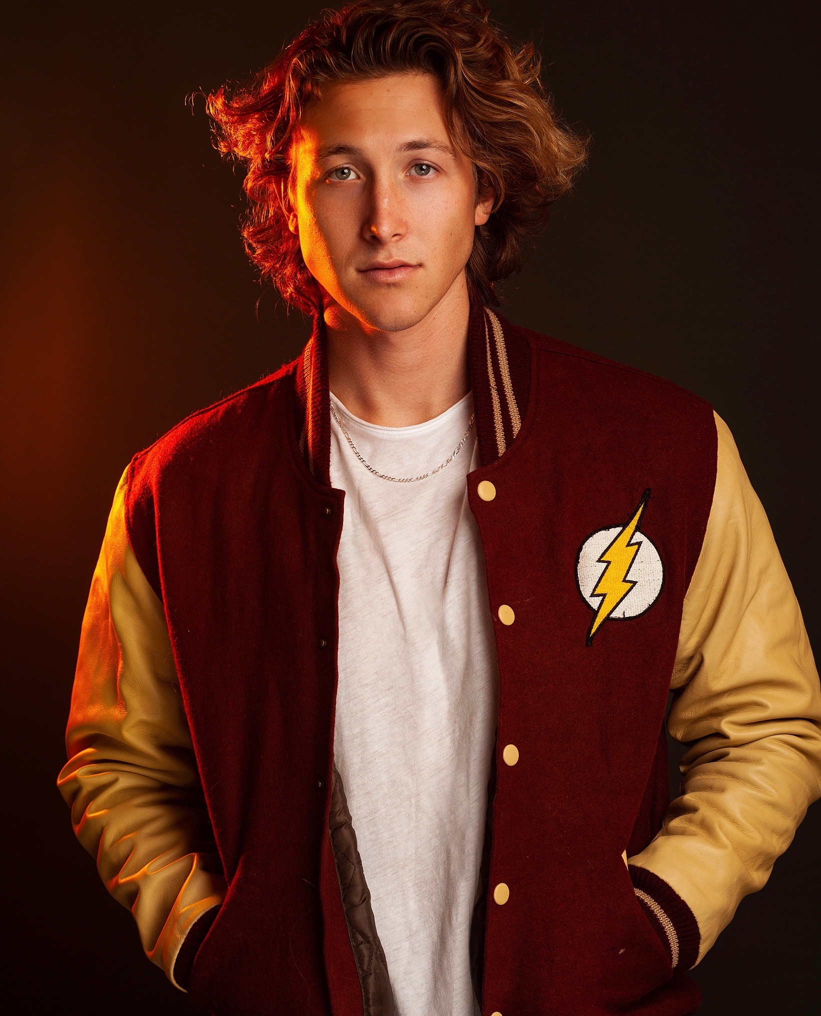 actor Luke Mullen large photo