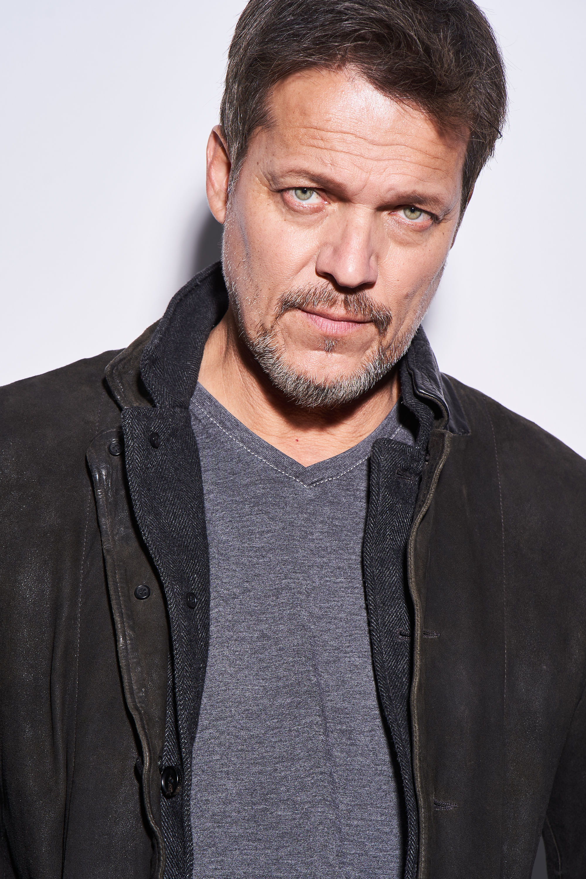 actor Zeus Mendoza large photo