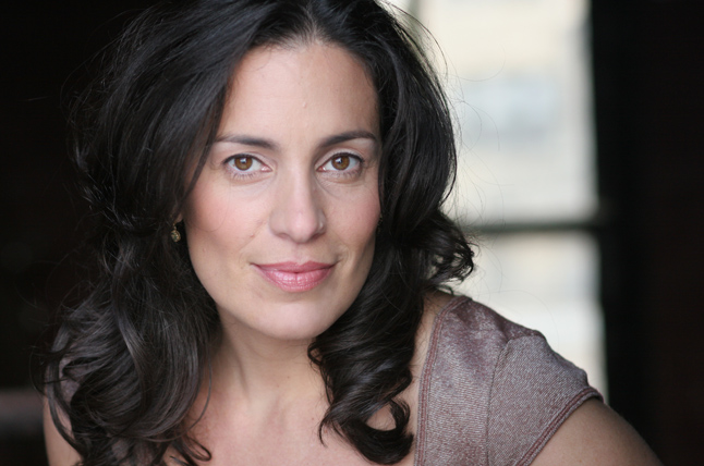 actor Amy J. Carle large photo