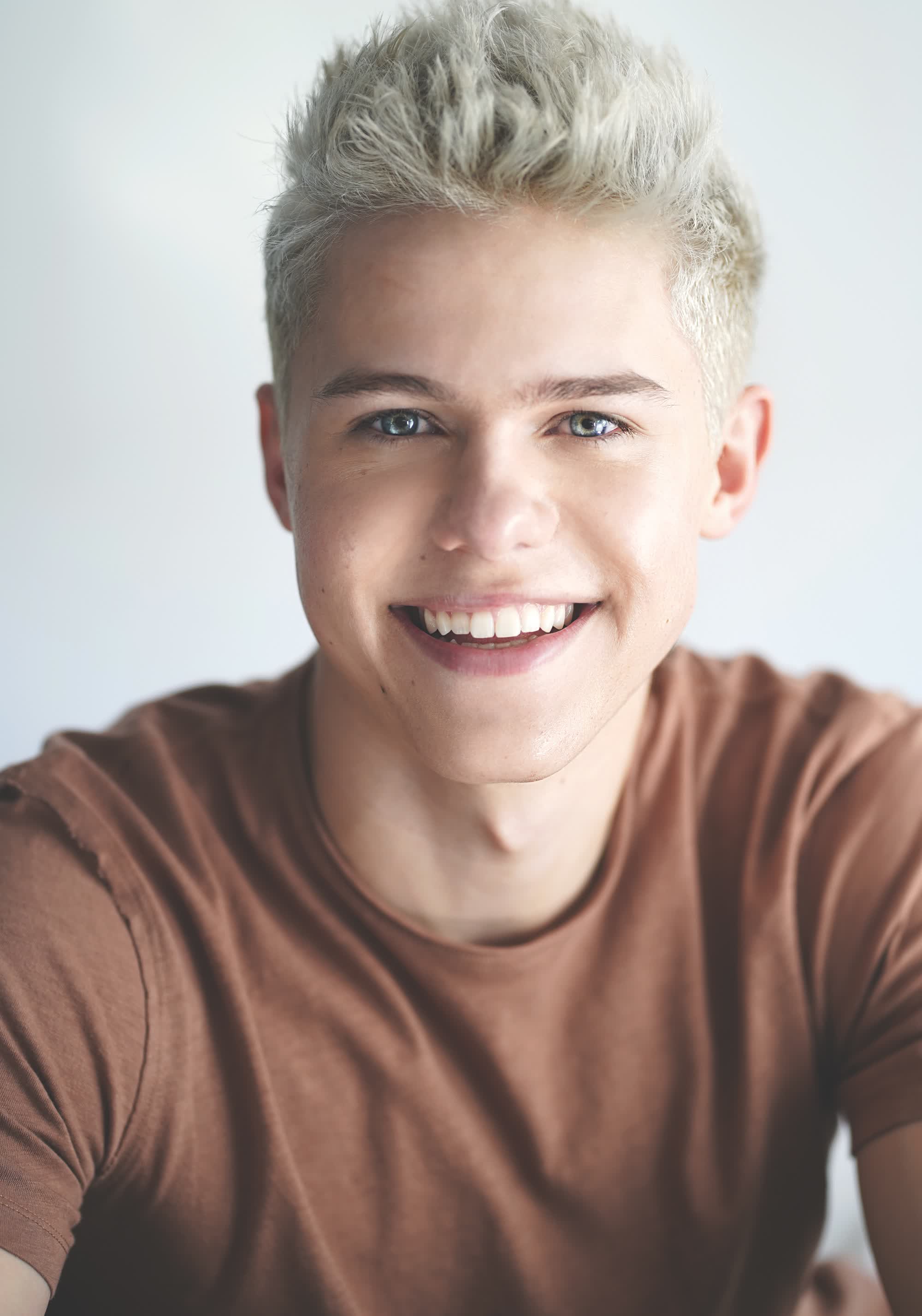 actor Case Walker large photo