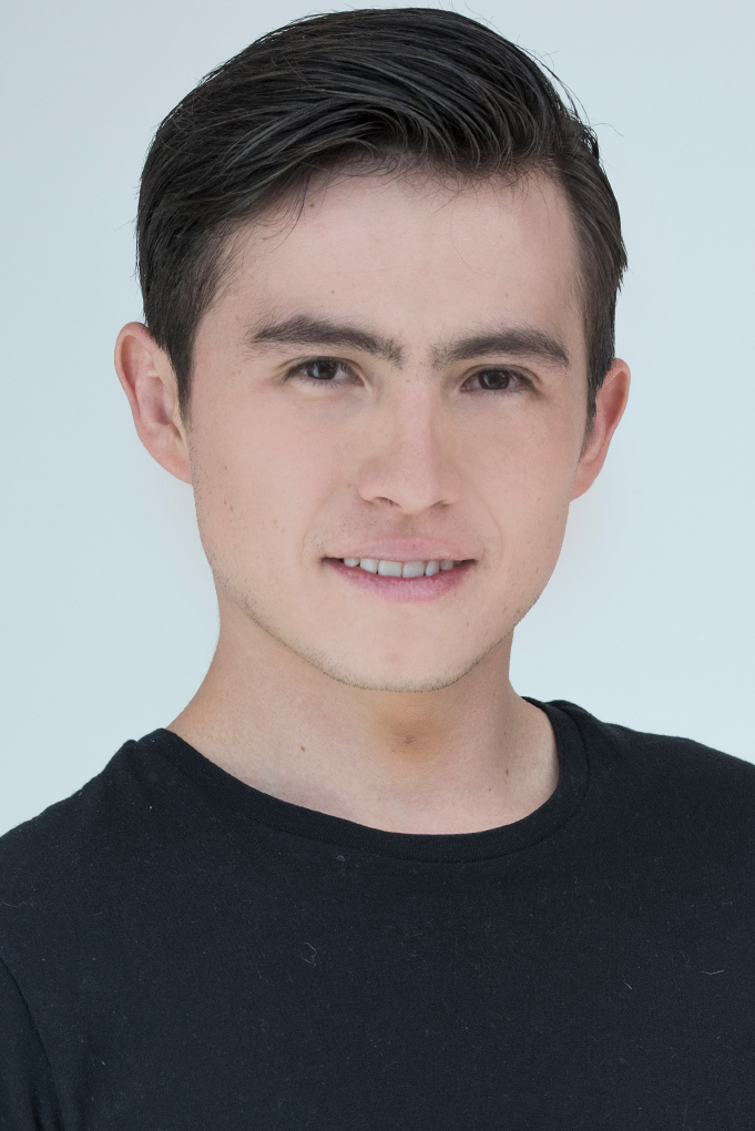 actor Luis Curiel large photo