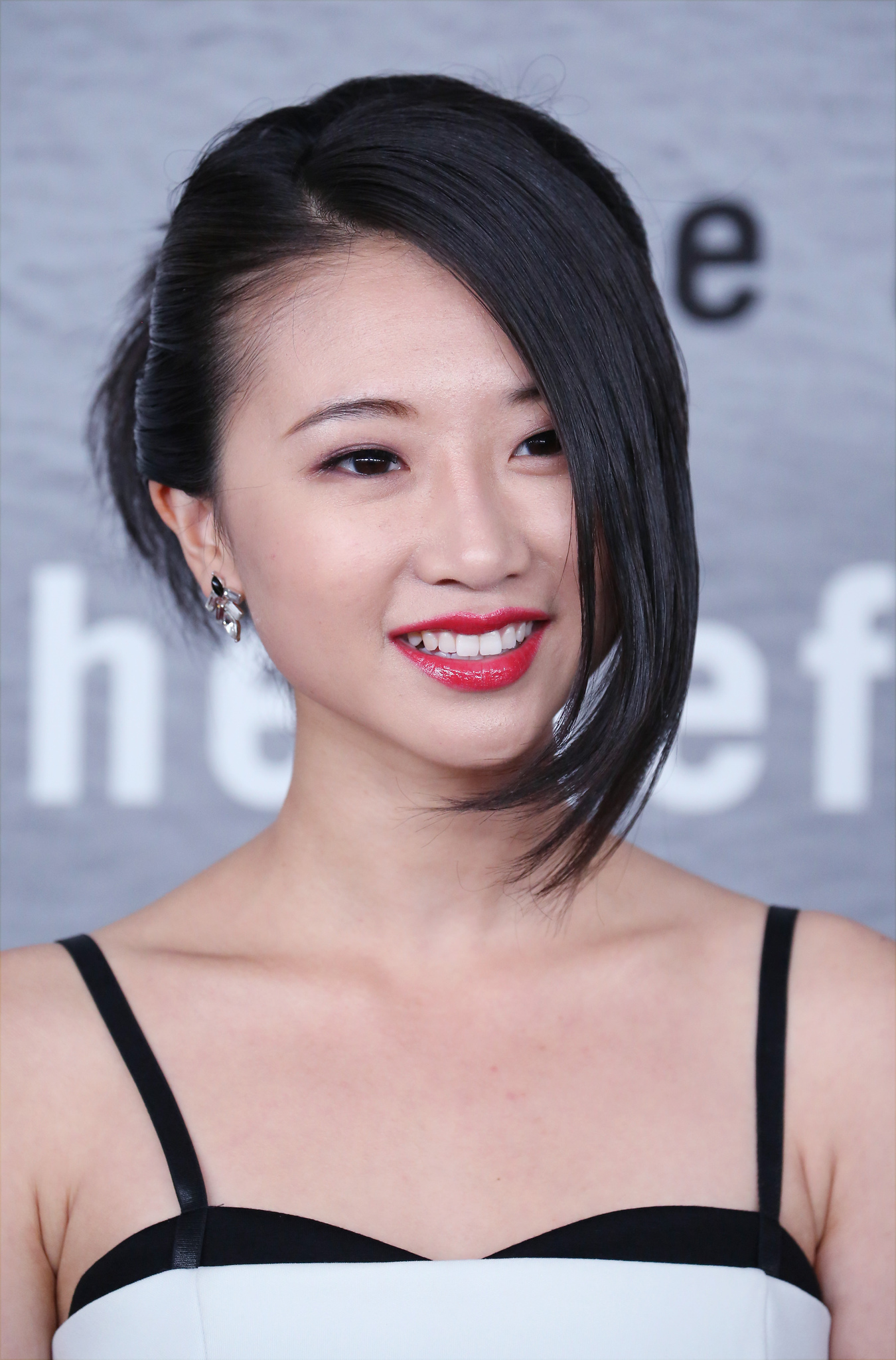 actor Annie Q. Riegel large photo